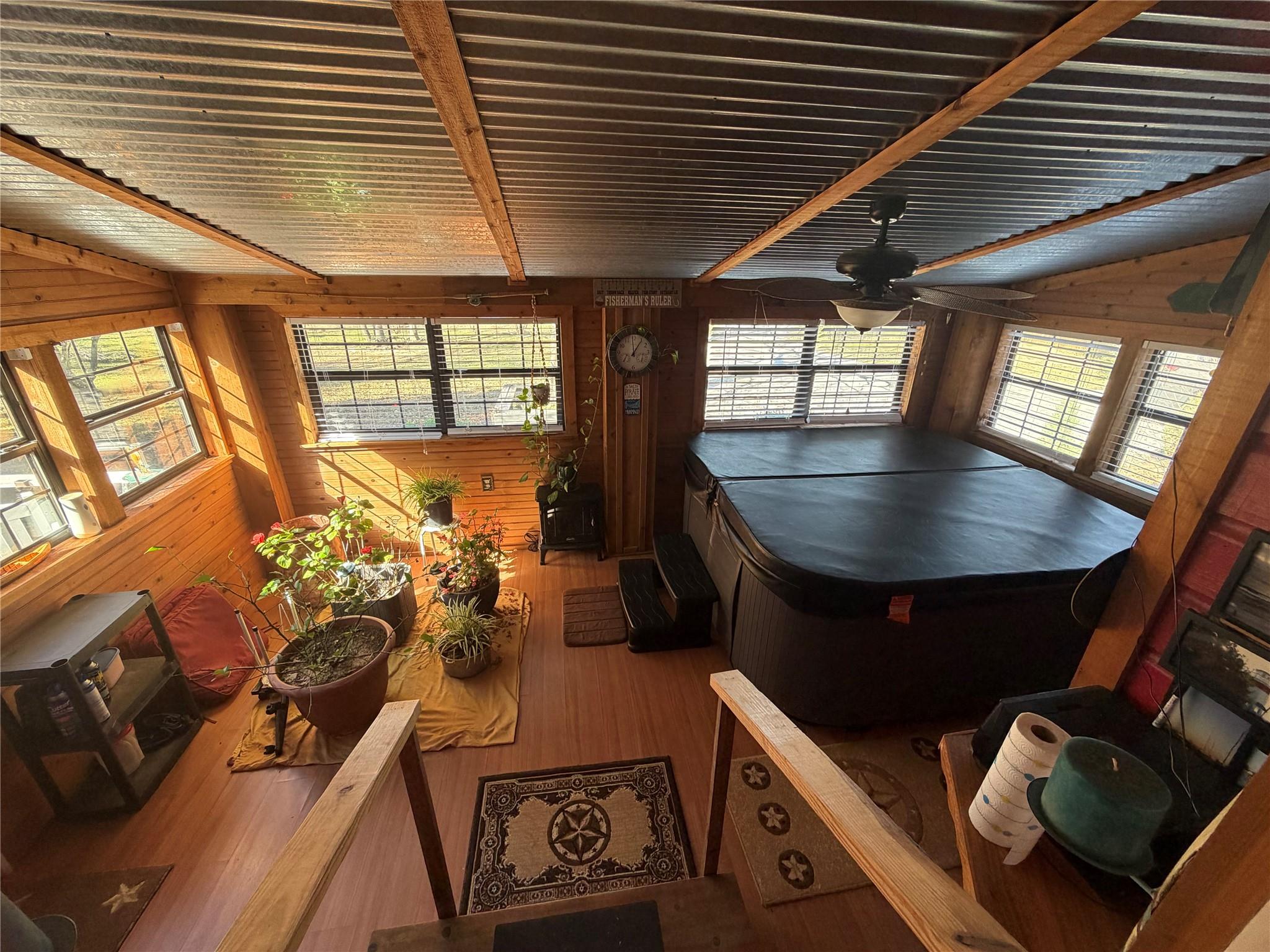 19519 County Road 377