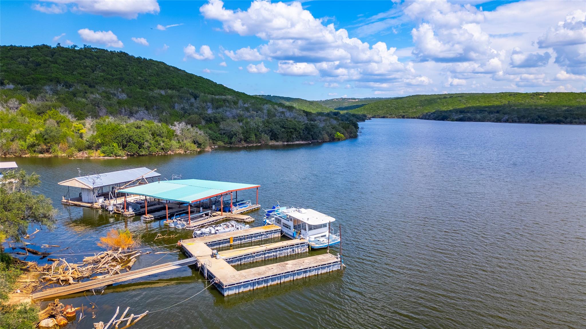 325 Eagle Rest LN NW