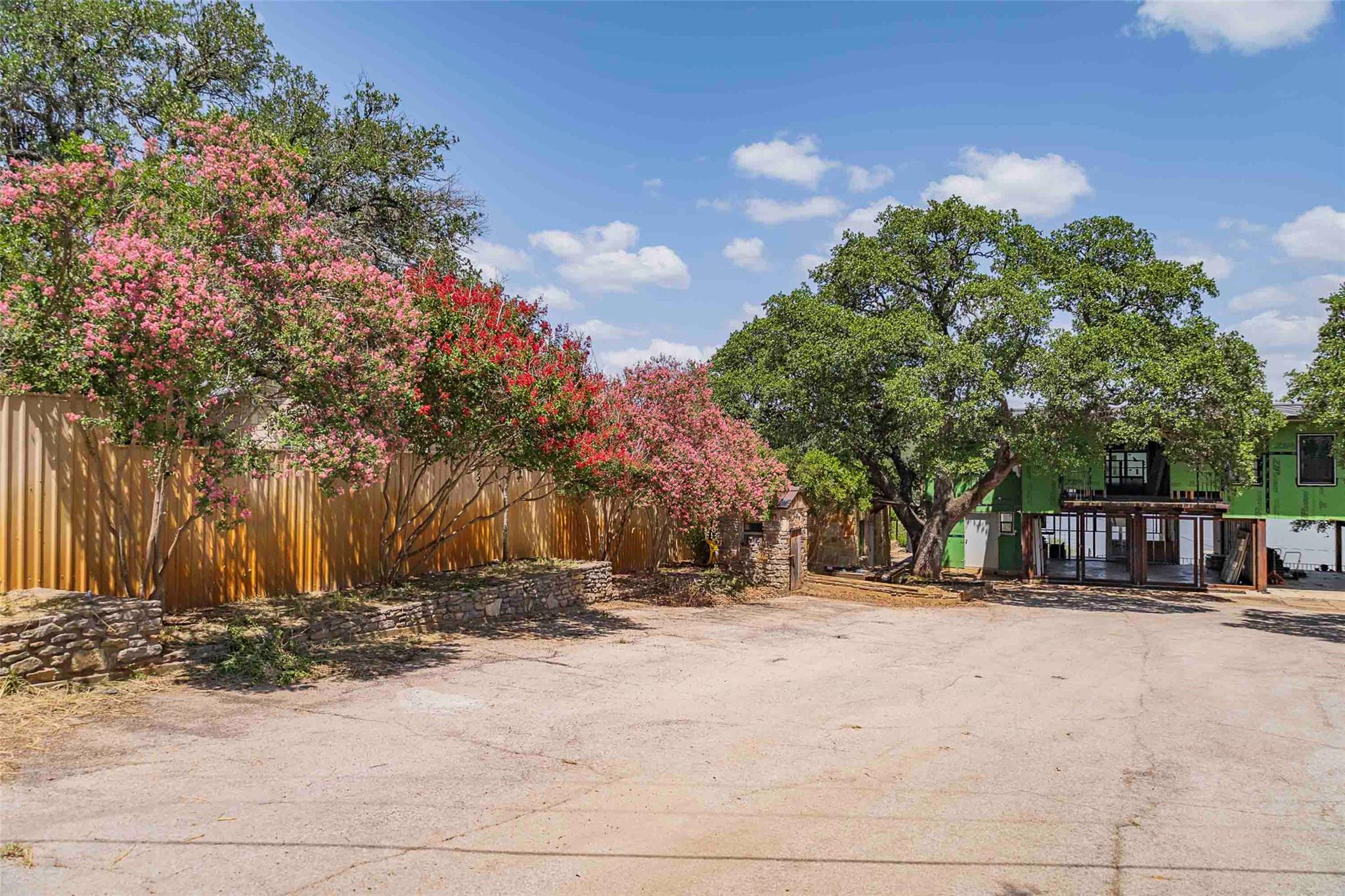 325 Eagle Rest LN NW