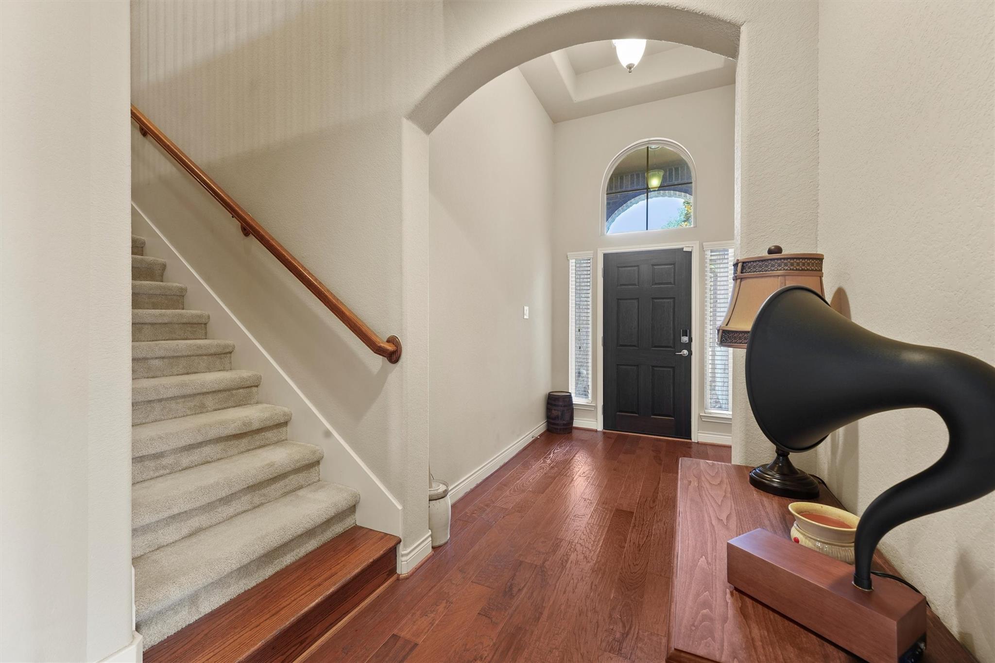 24506 Rossmore Hill Court