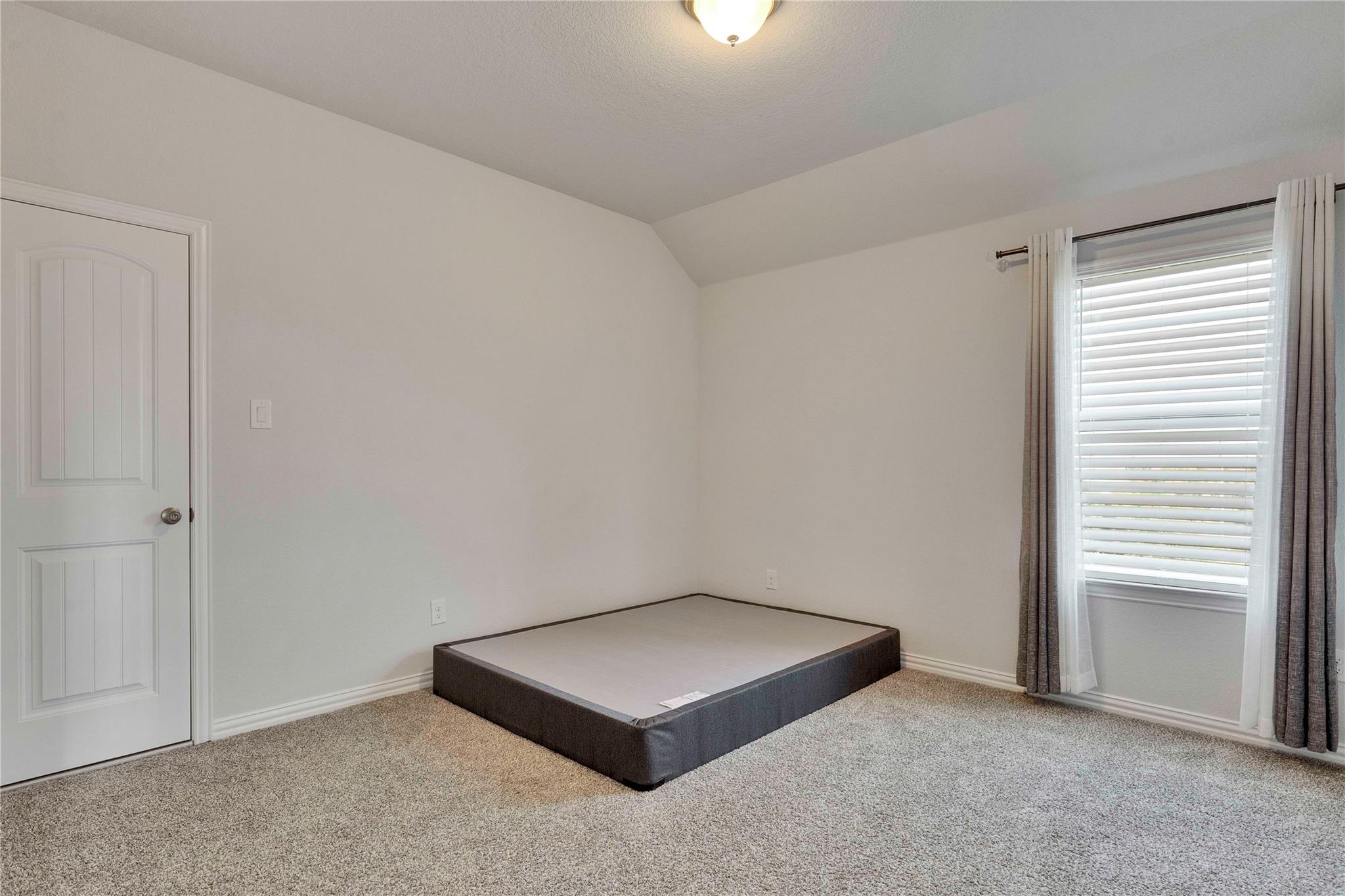 124 Leadtree LOOP
