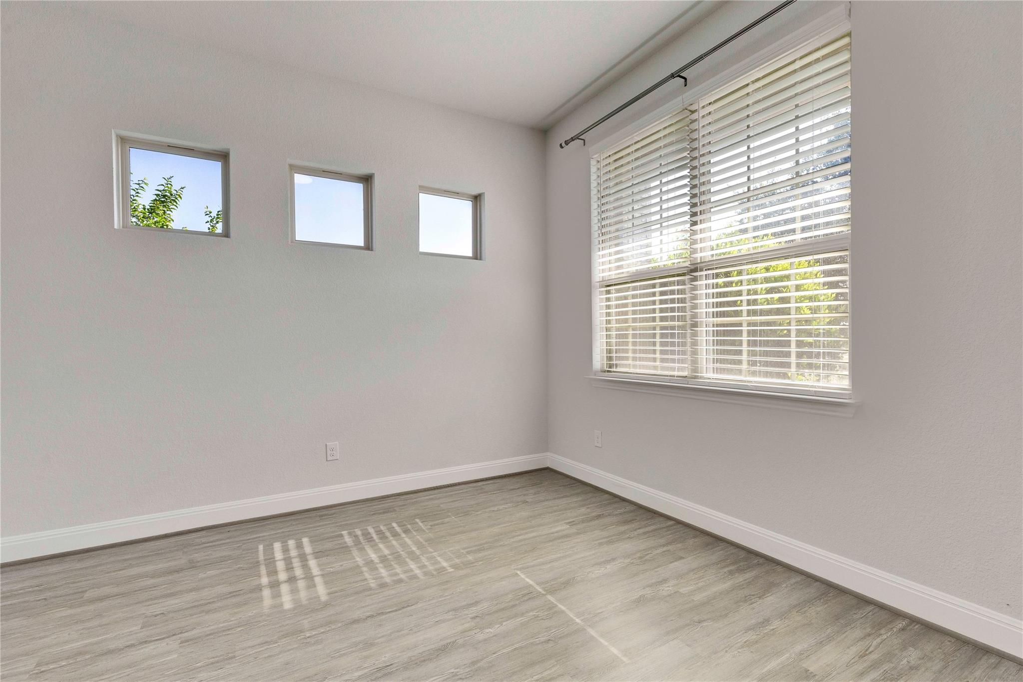 124 Leadtree LOOP