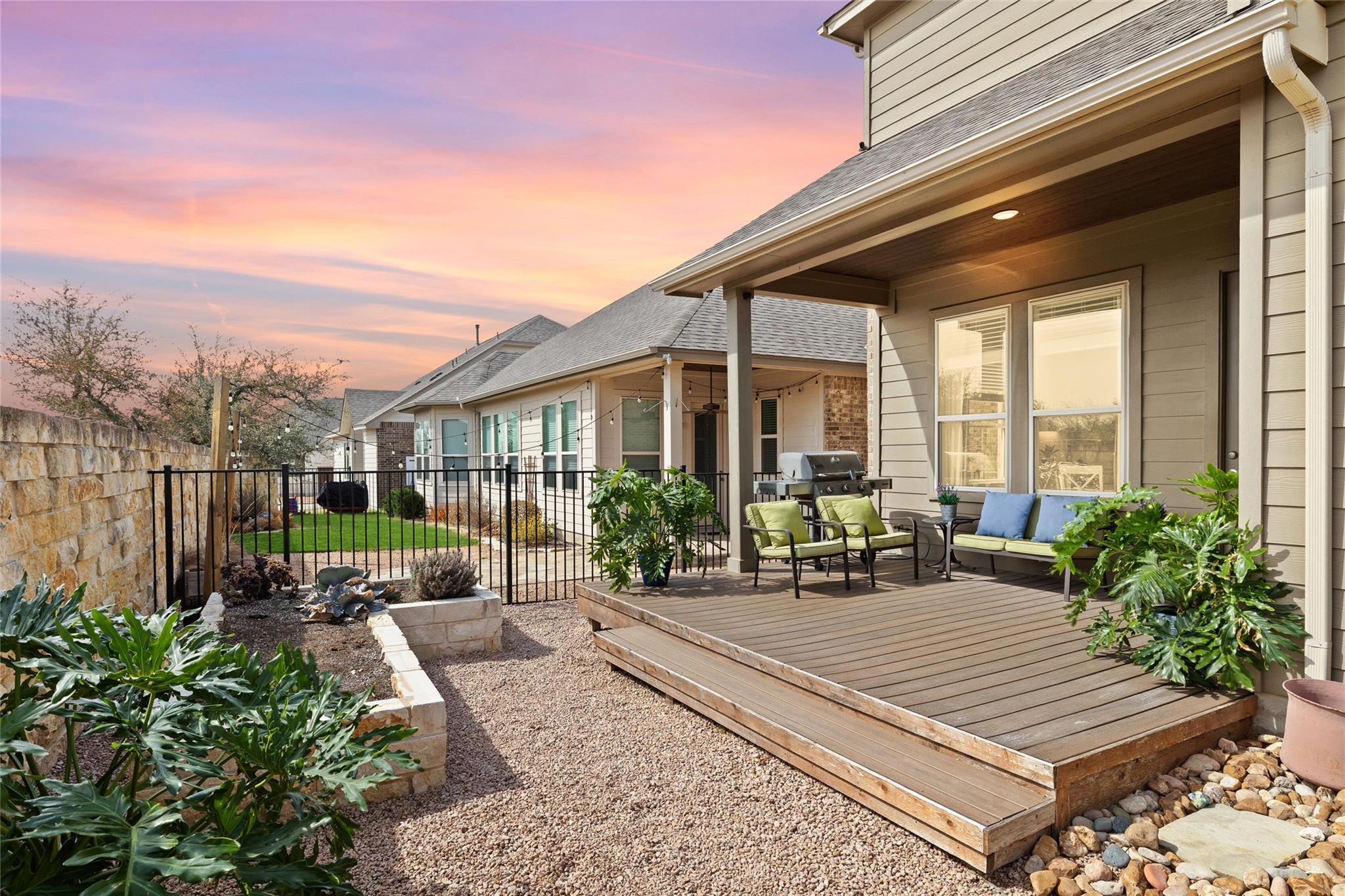 132 Village Oak DR