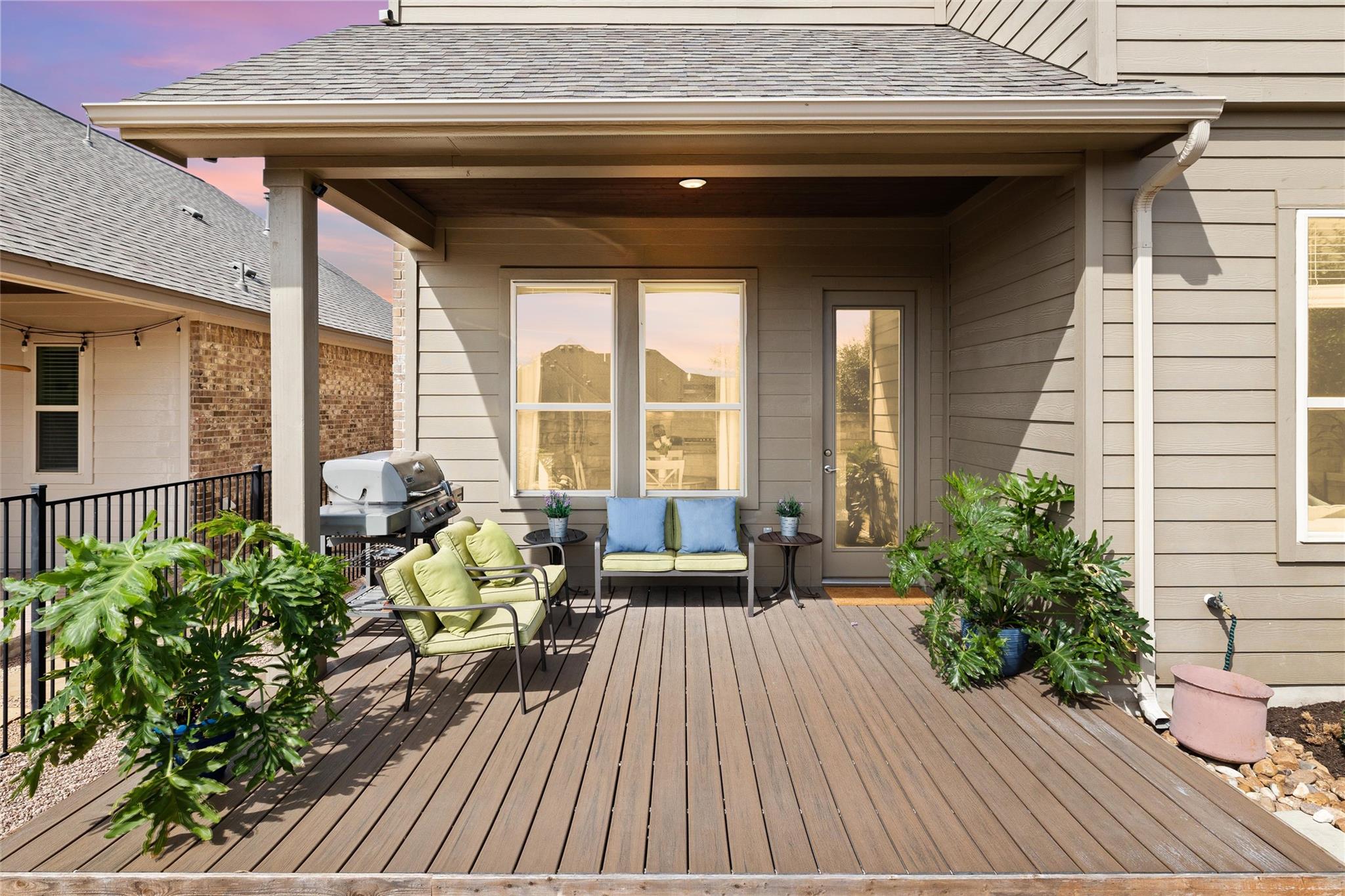 132 Village Oak DR