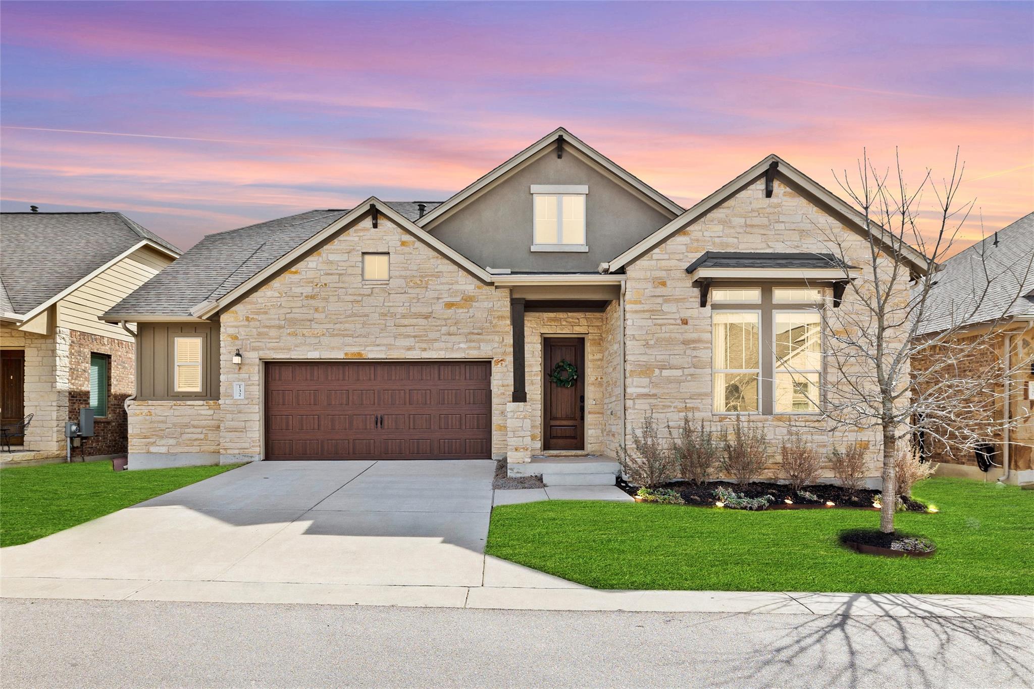 132 Village Oak DR