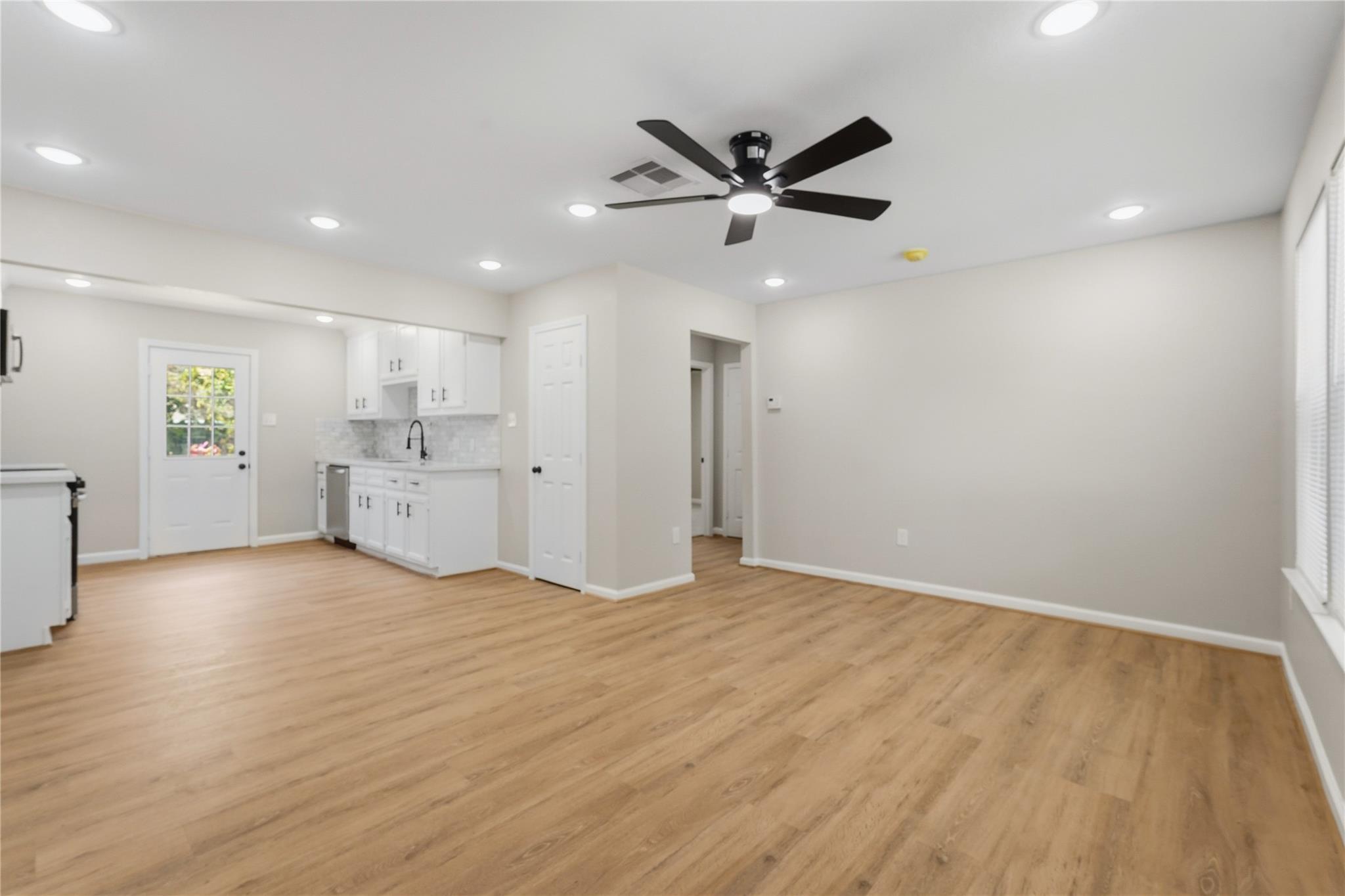 10629 Fairfax Street