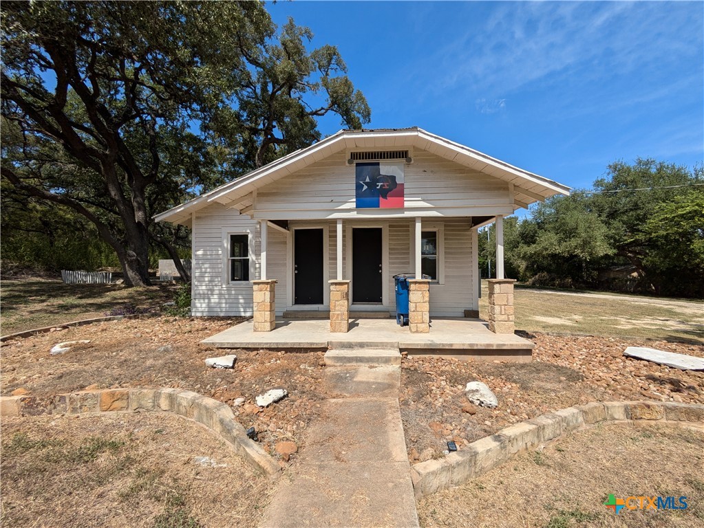 8950 Hwy 46