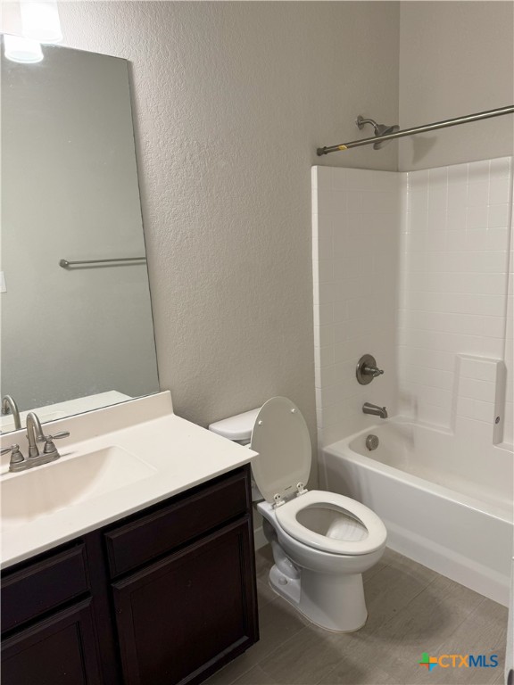 2222 Avery Village 2220