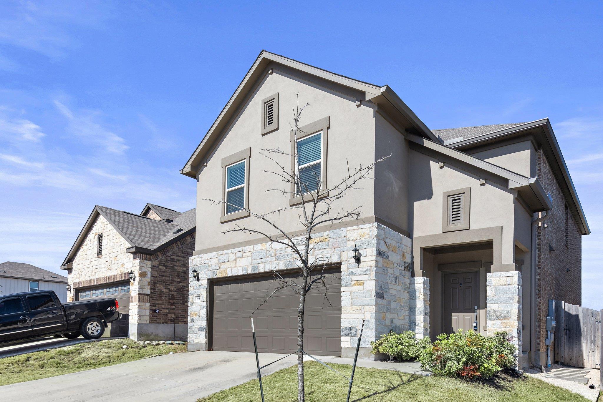 798 Eves Necklace DR