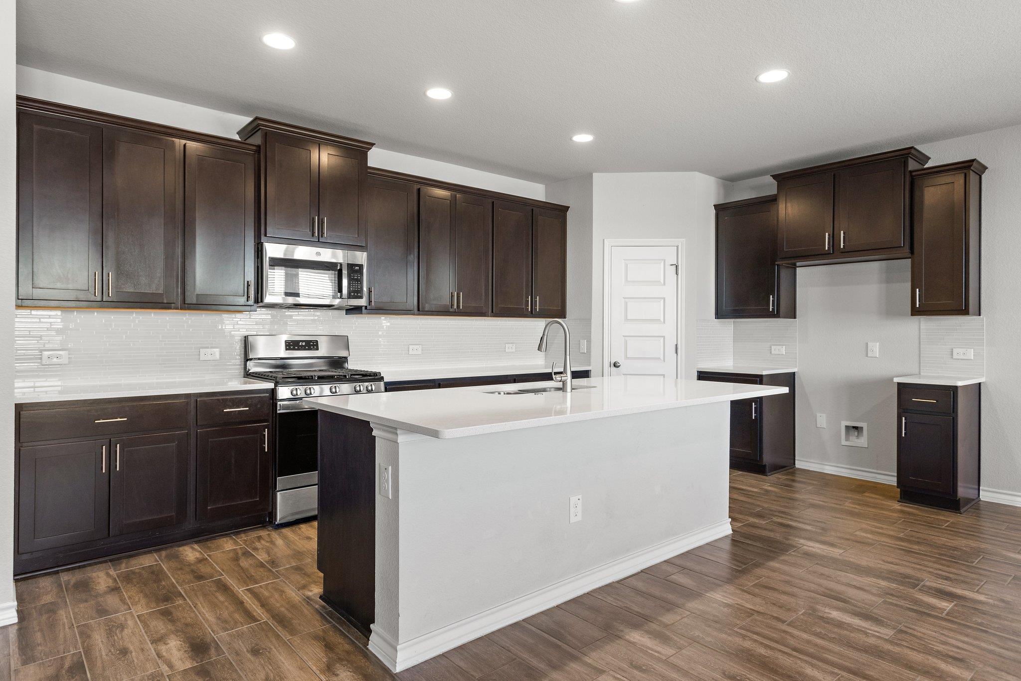 798 Eves Necklace DR