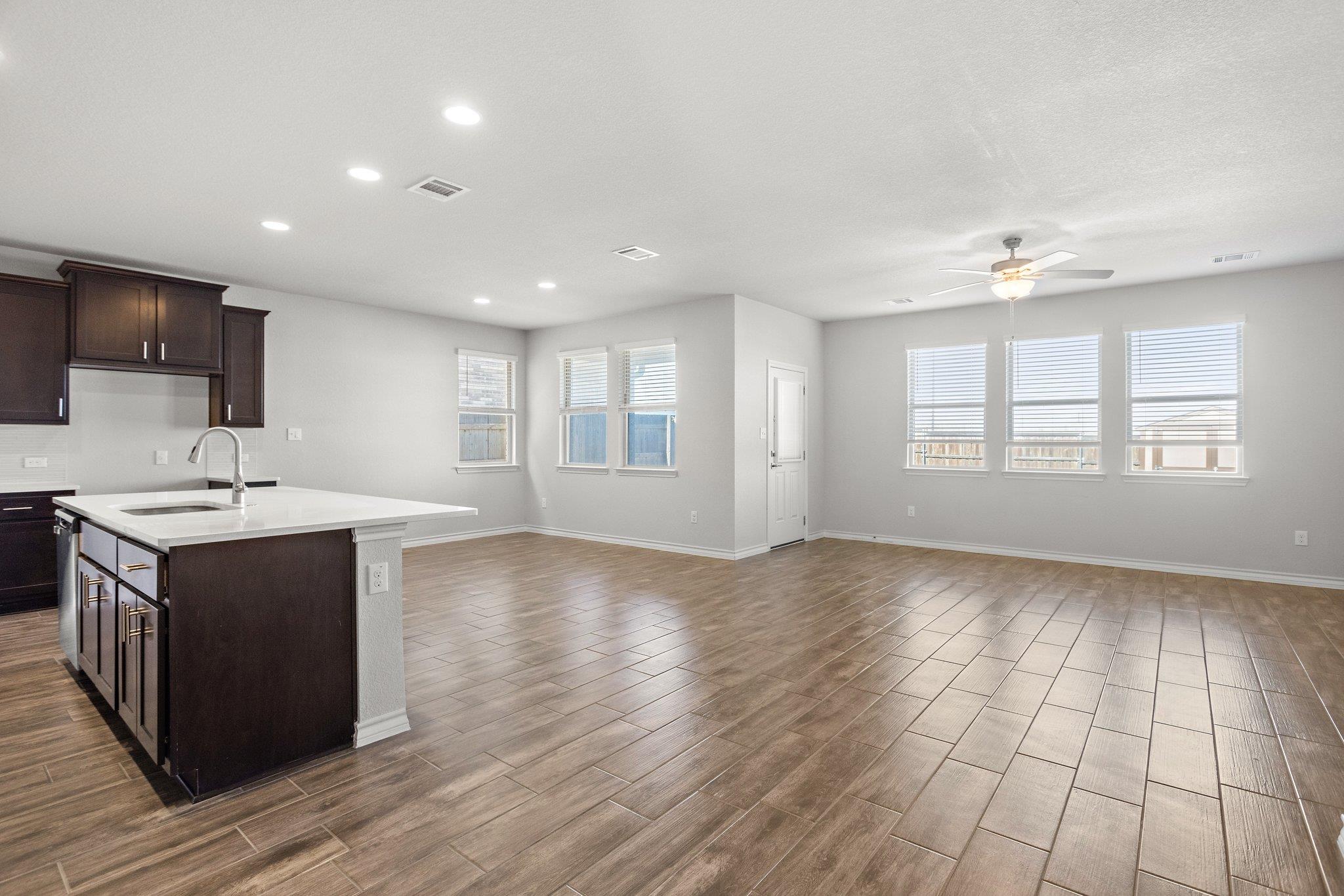 798 Eves Necklace DR