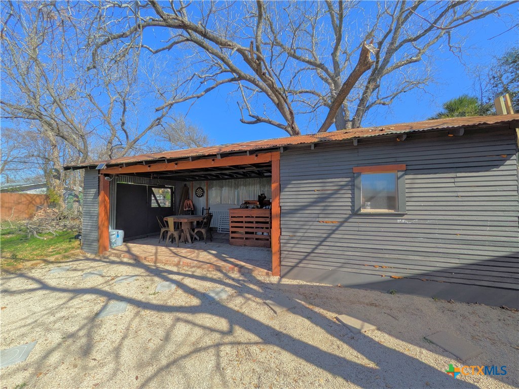 635 E Camp Street