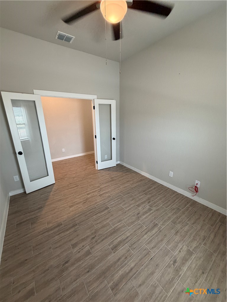 1100 River Wood