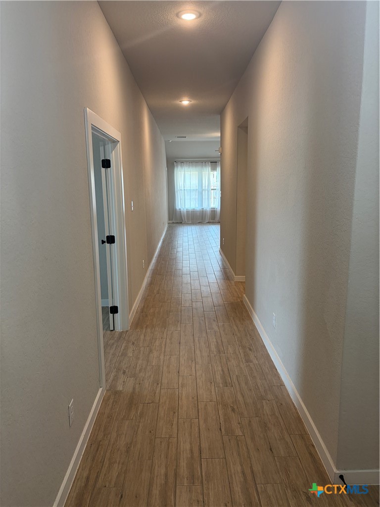 1100 River Wood