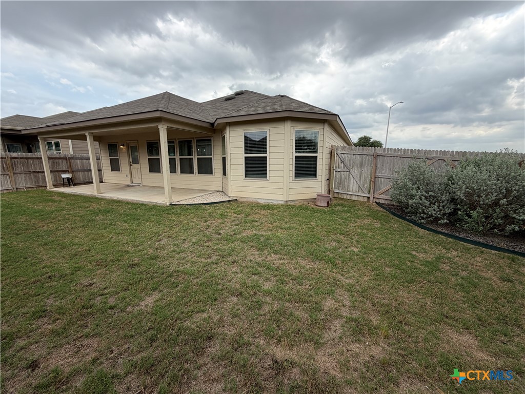 1100 River Wood