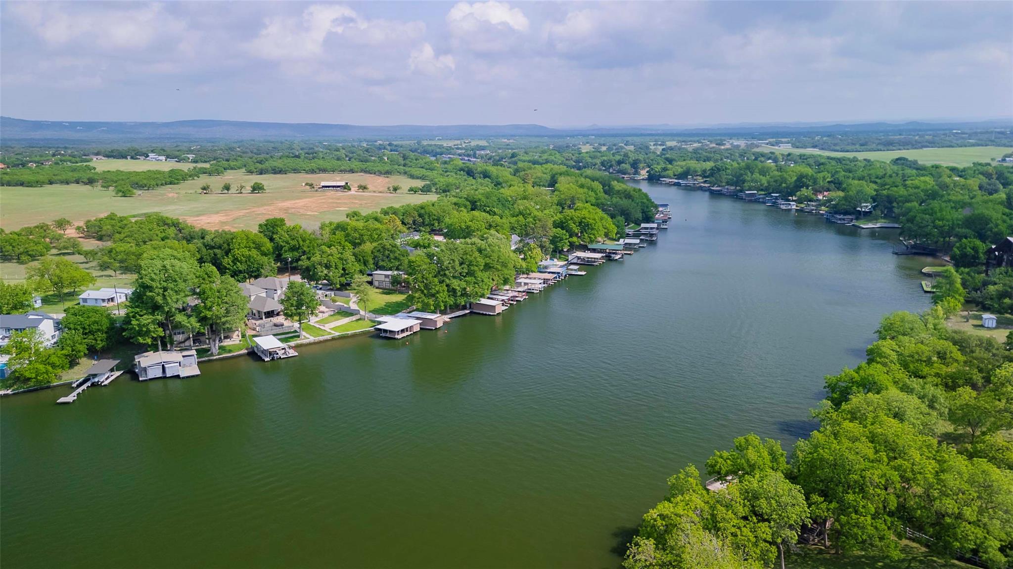 2228 Williams Lakeshore DR