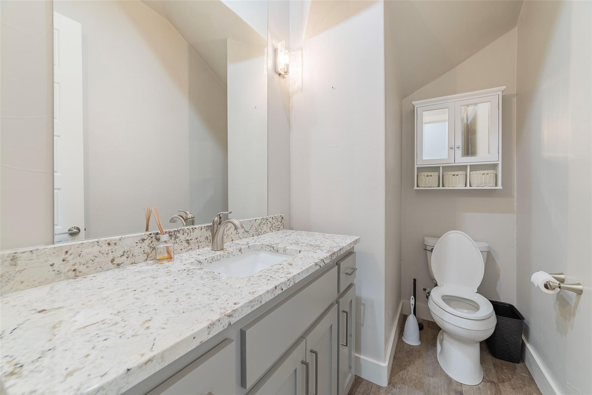 2228 Williams Lakeshore DR