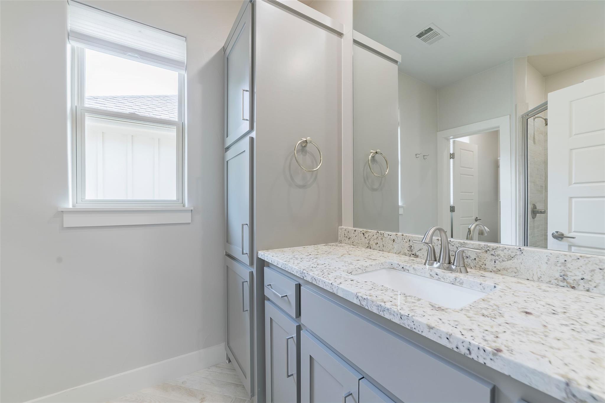 2228 Williams Lakeshore DR