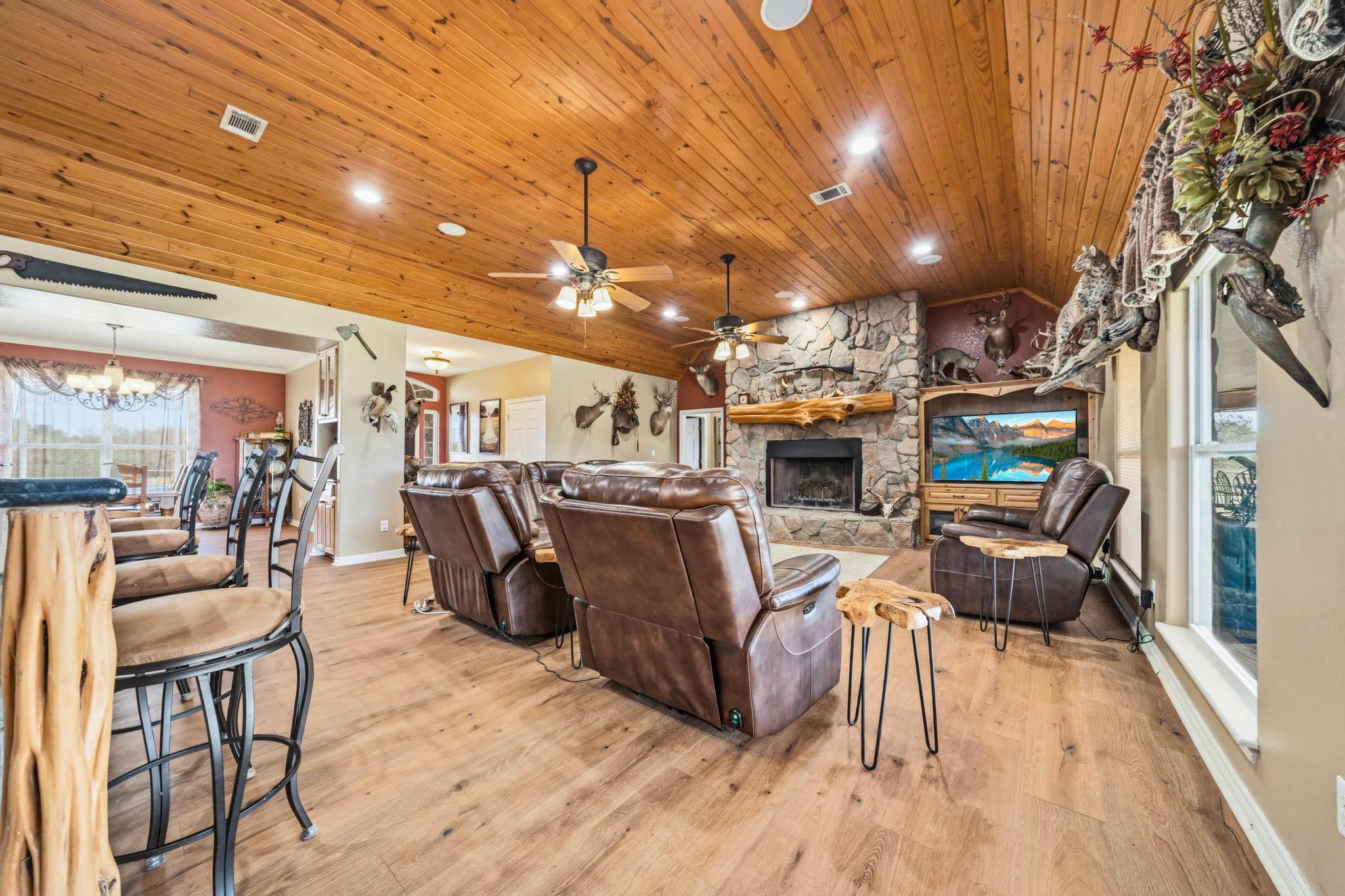 3713 County Road 386