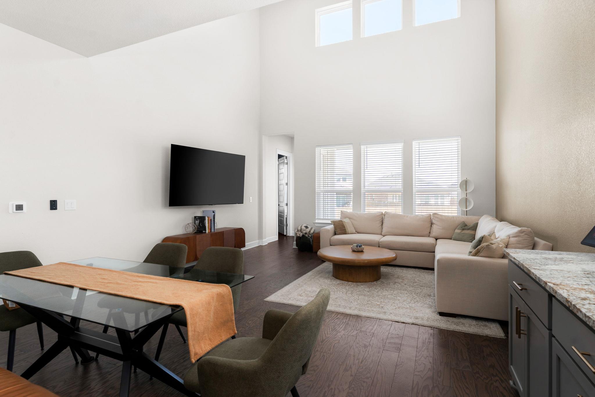 4904 Escape Rivera DR