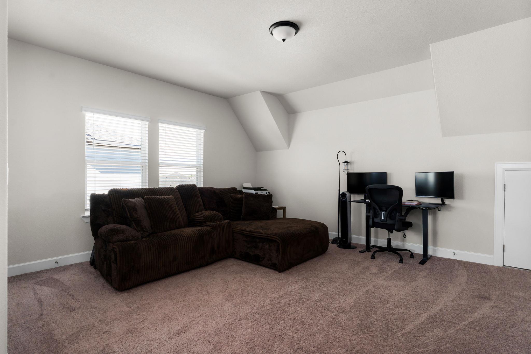 4904 Escape Rivera DR