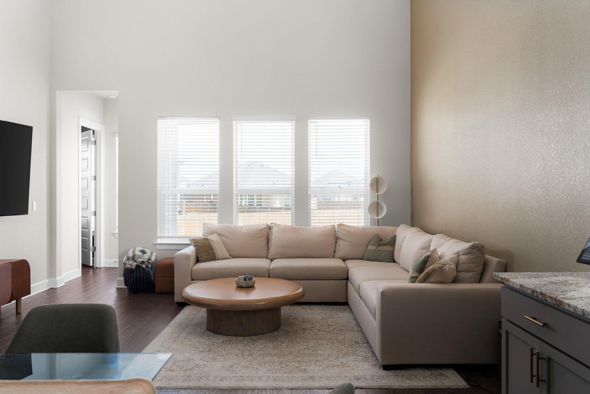 4904 Escape Rivera DR