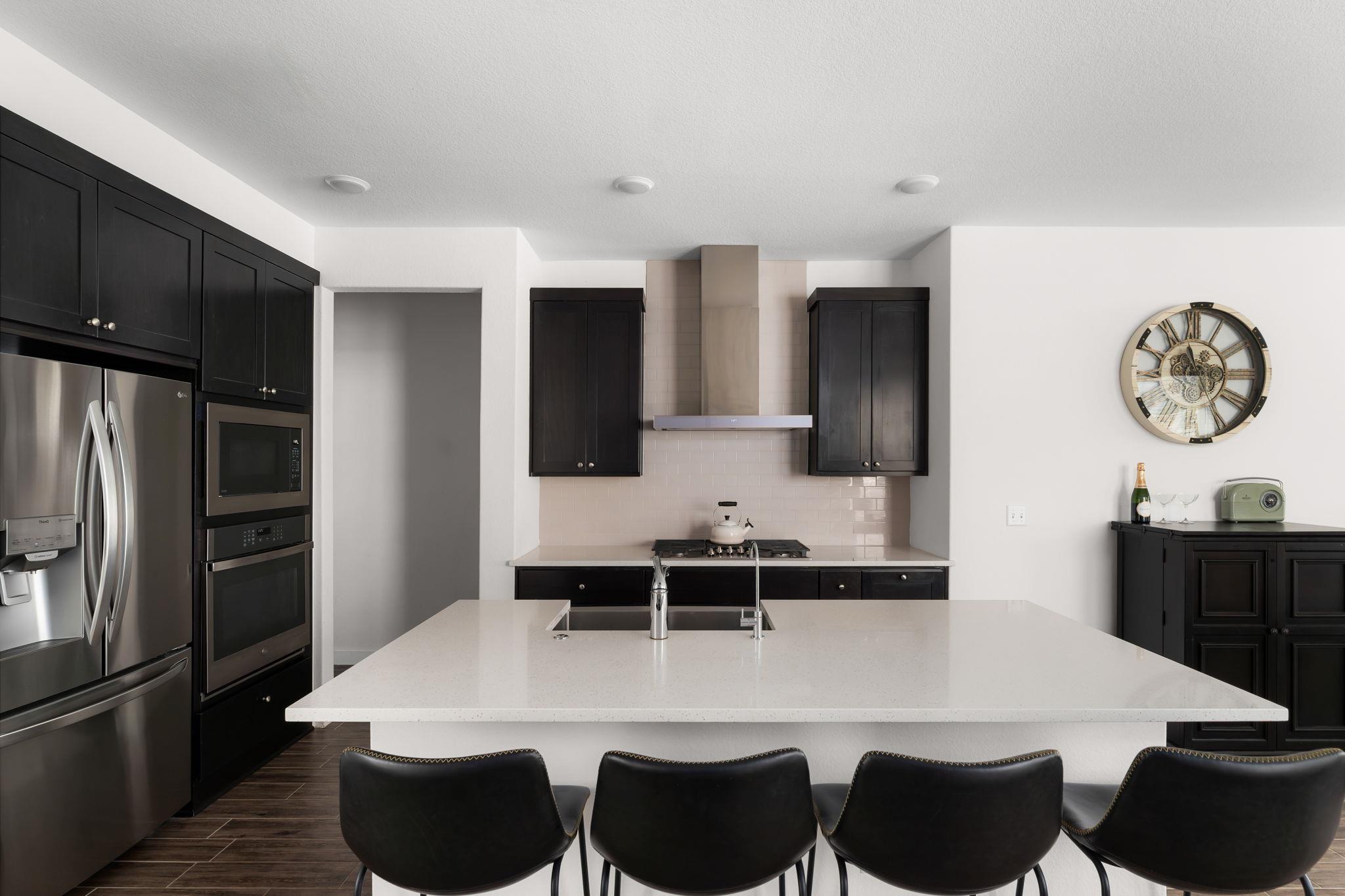 6501 Night Chinook DR