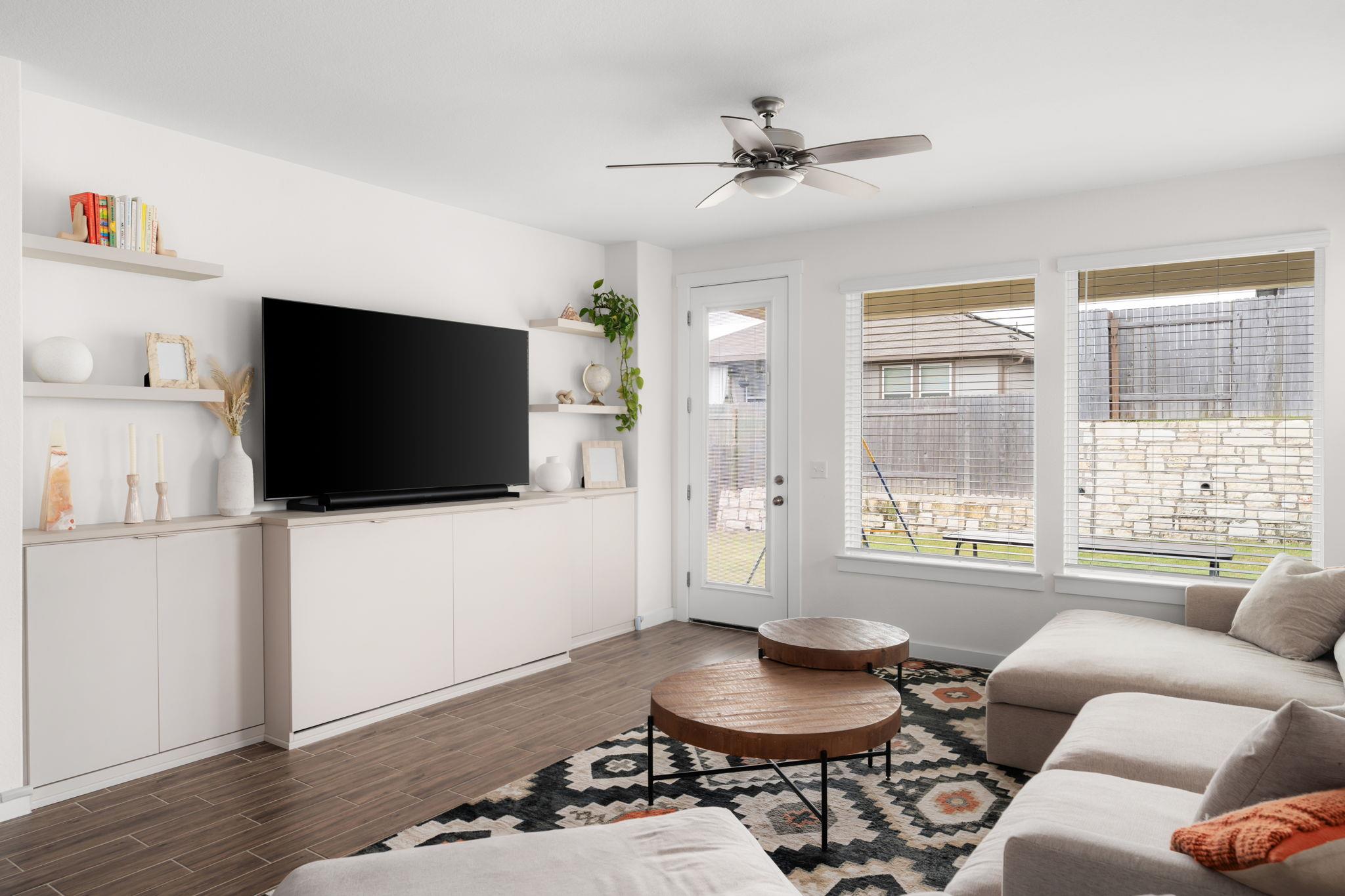 6501 Night Chinook DR