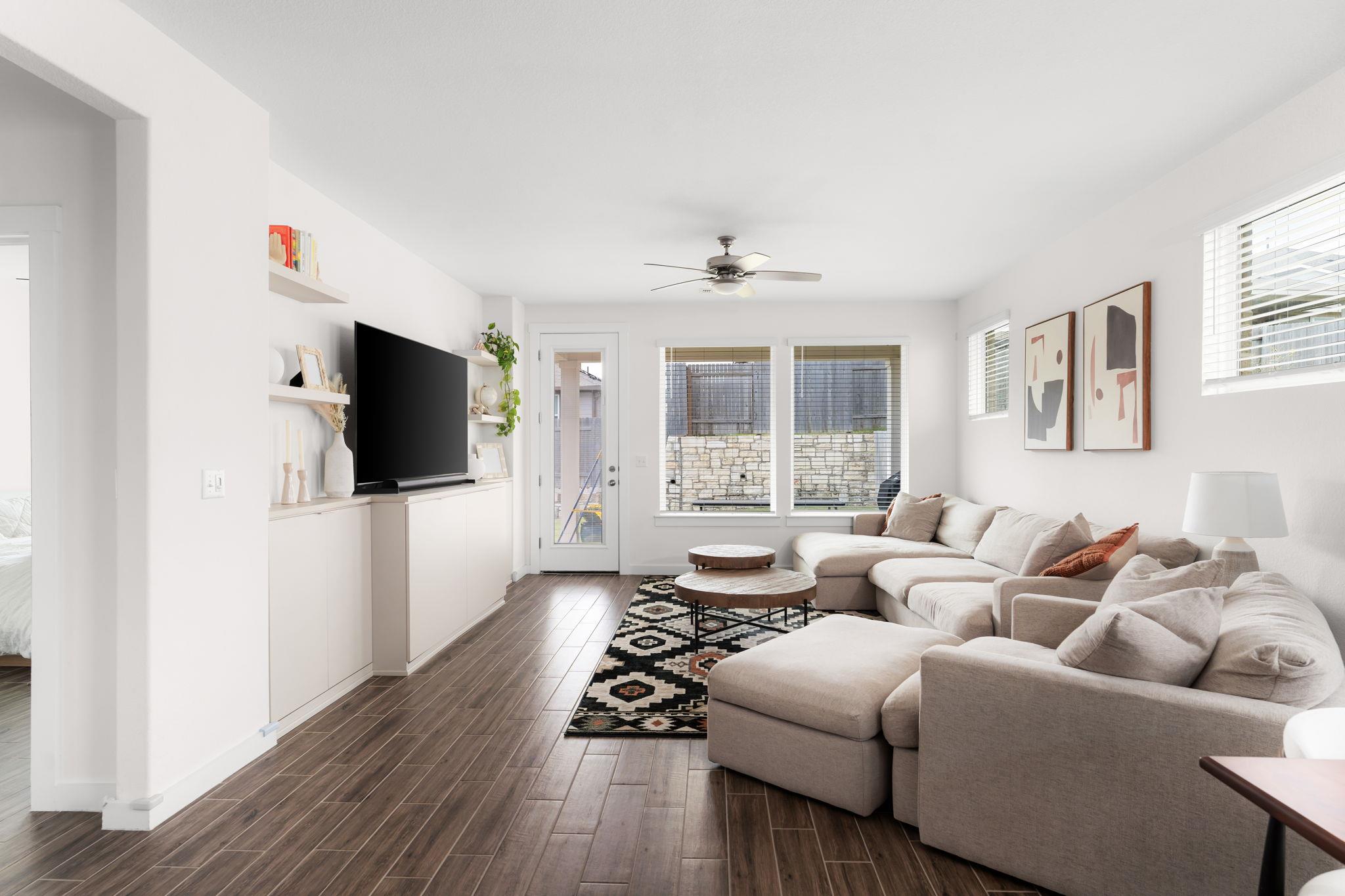 6501 Night Chinook DR