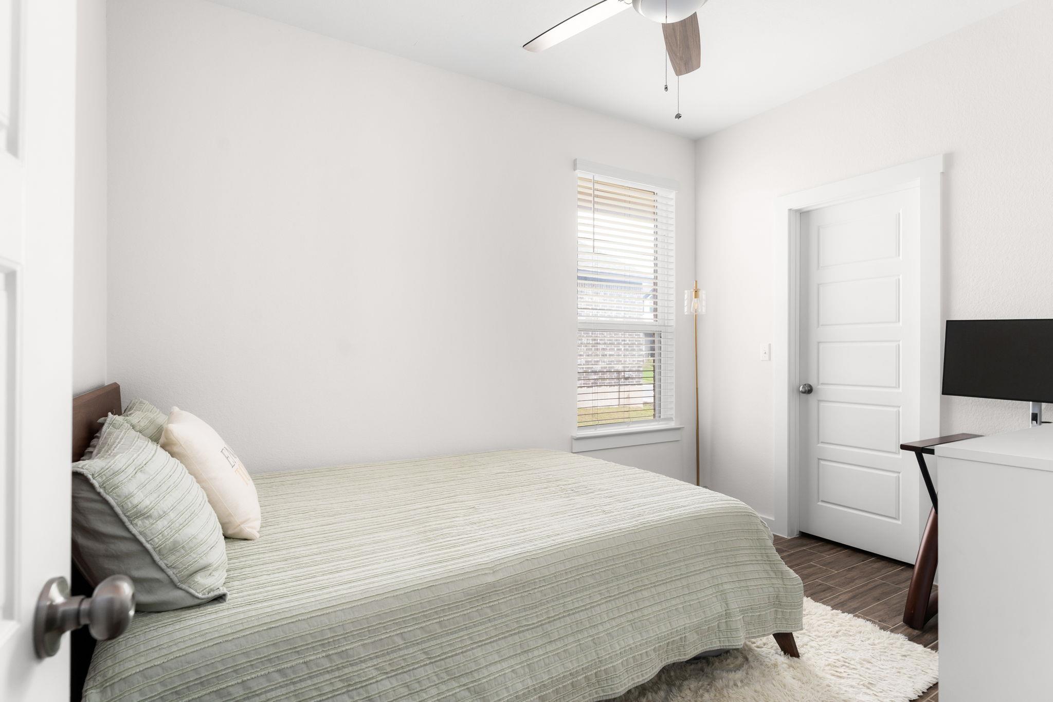 6501 Night Chinook DR