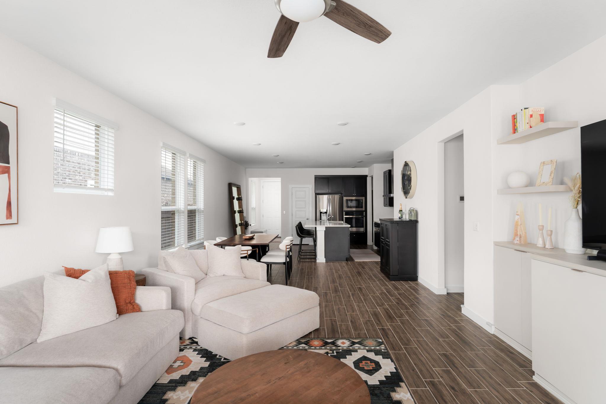 6501 Night Chinook DR