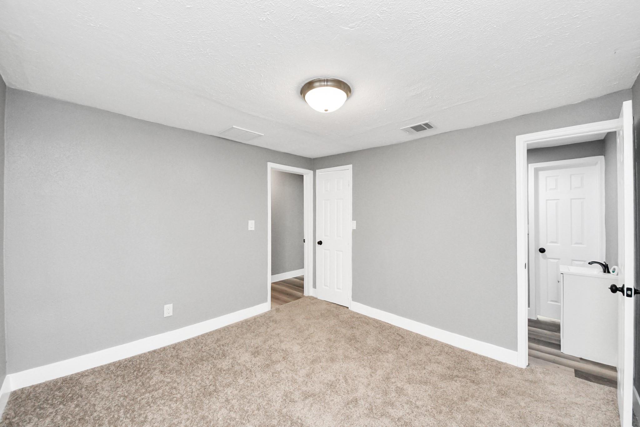 3206 Melbourne Street