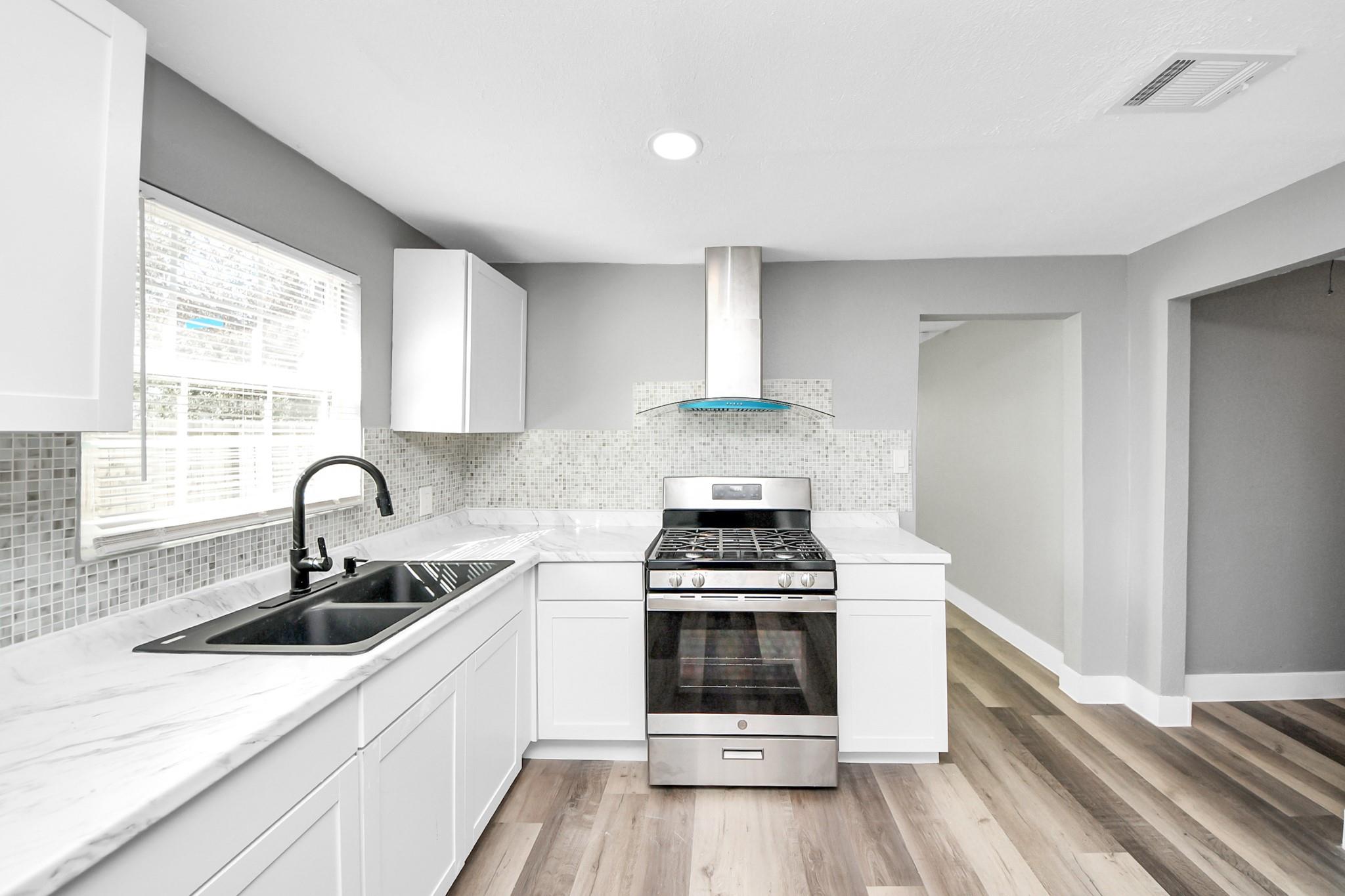 3206 Melbourne Street