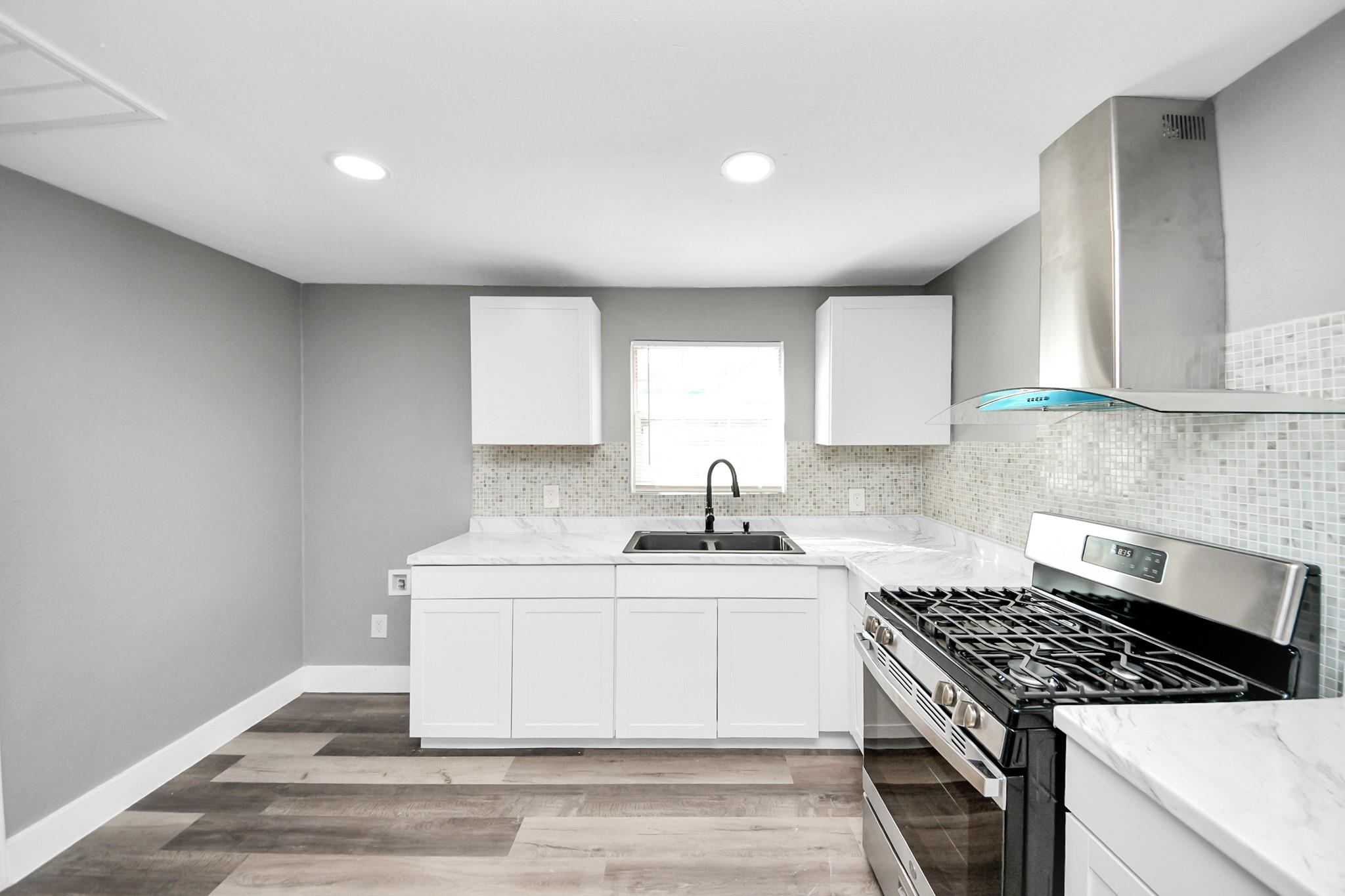 3206 Melbourne Street