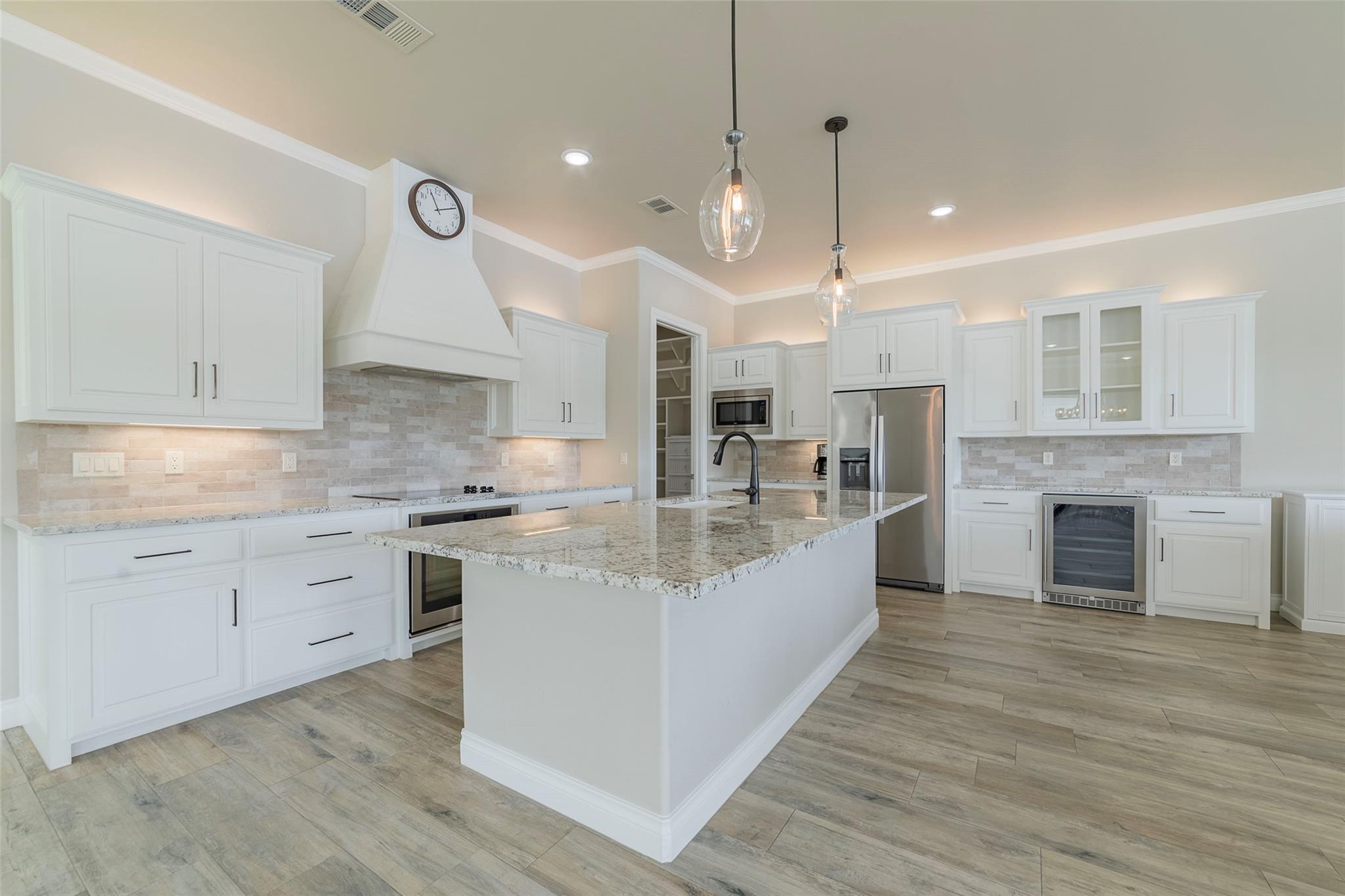 2238 Williams Lakeshore DR
