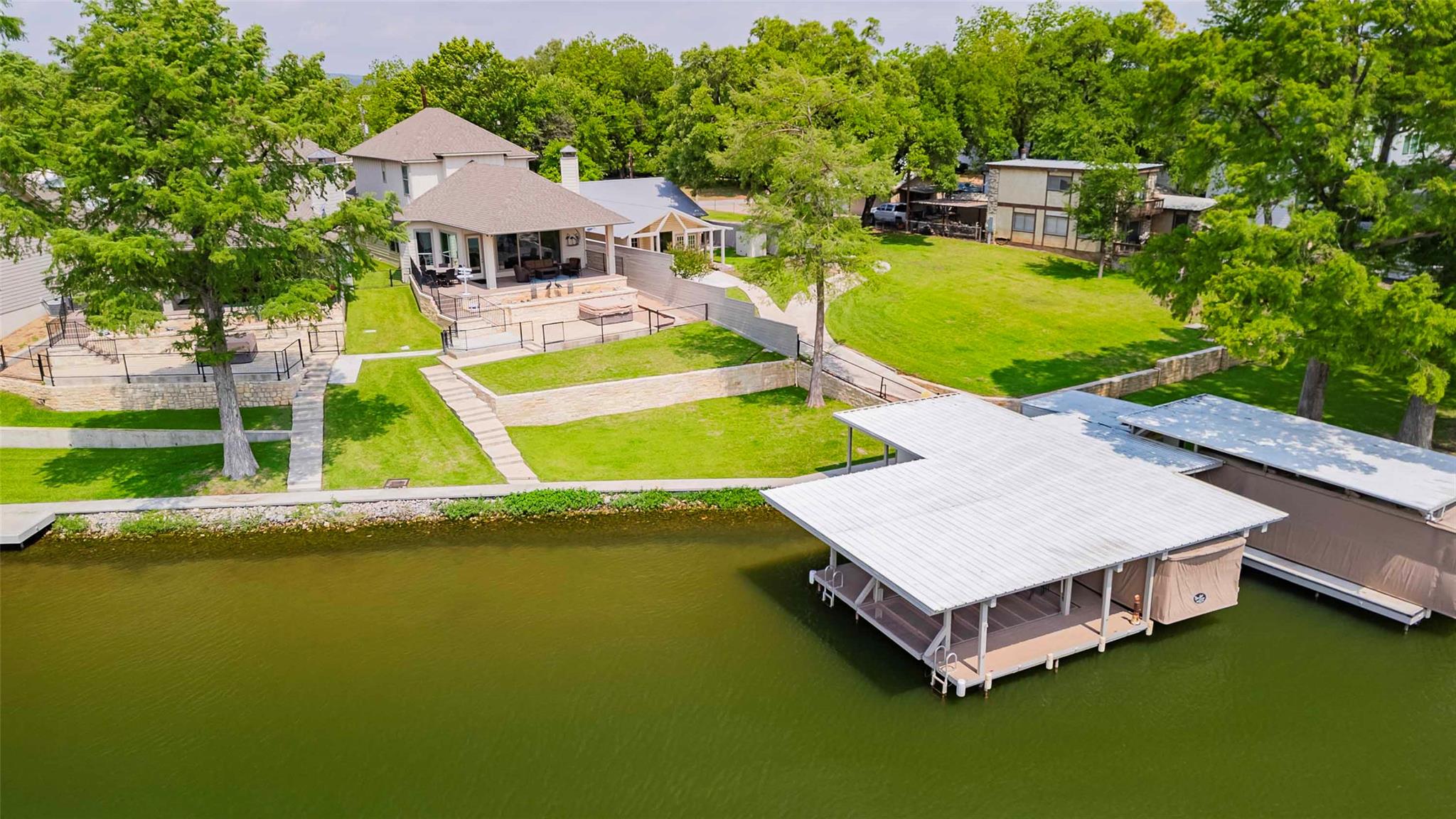 2238 Williams Lakeshore DR