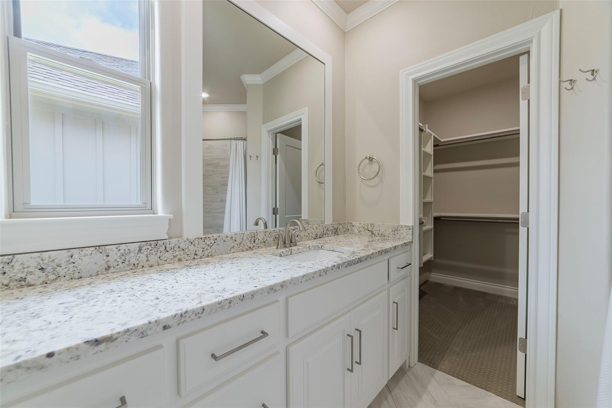2238 Williams Lakeshore DR