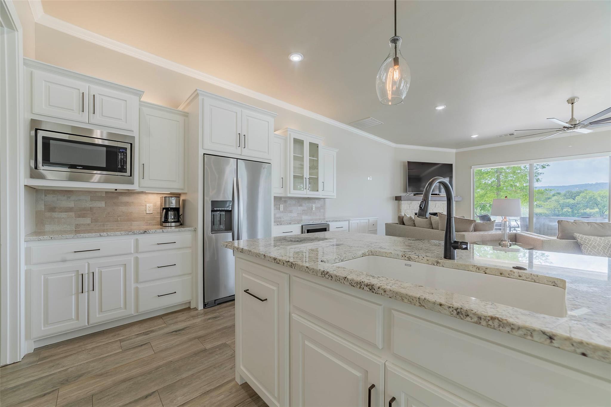2238 Williams Lakeshore DR