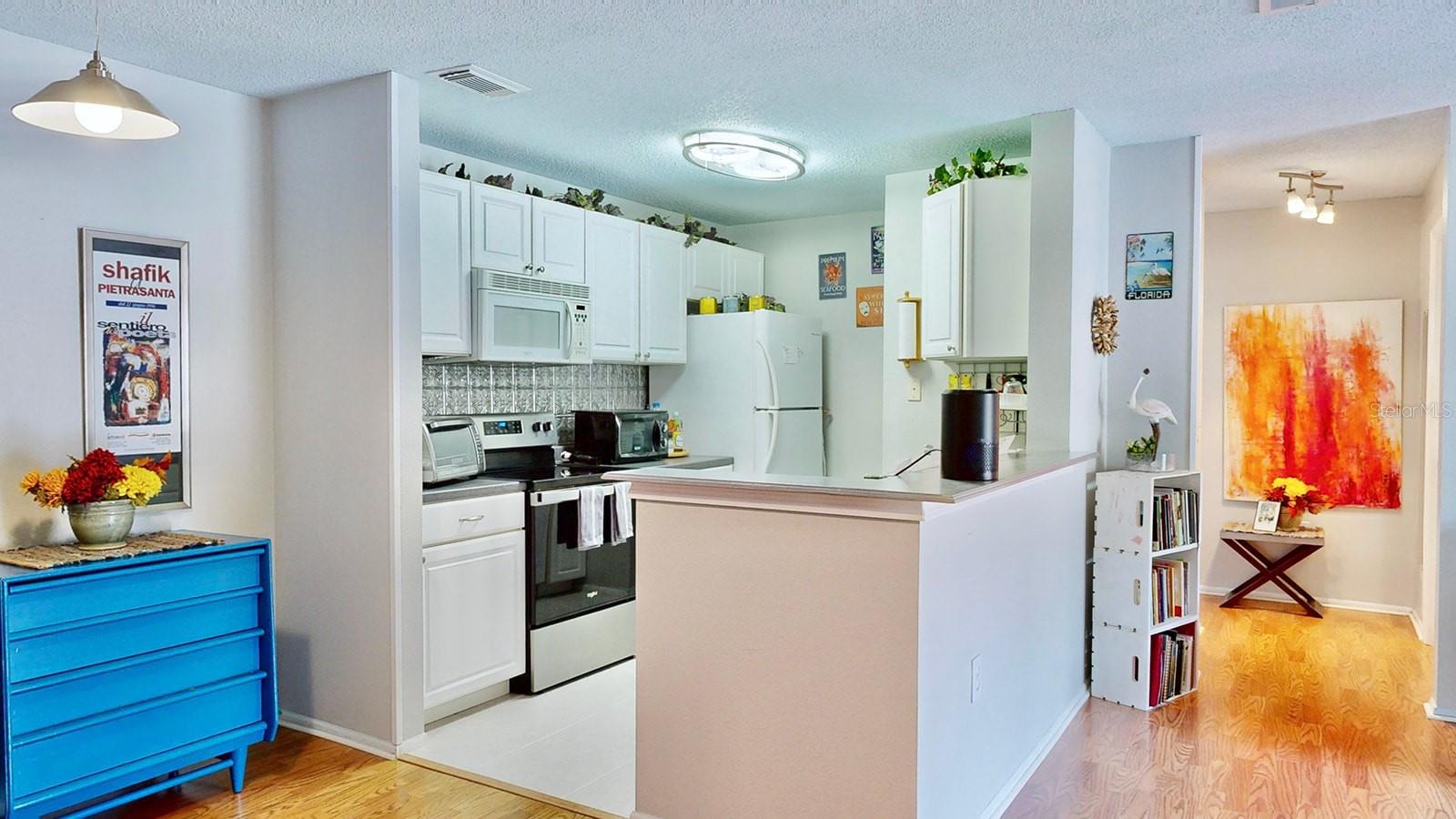 9481 HIGHLAND OAK DR #315