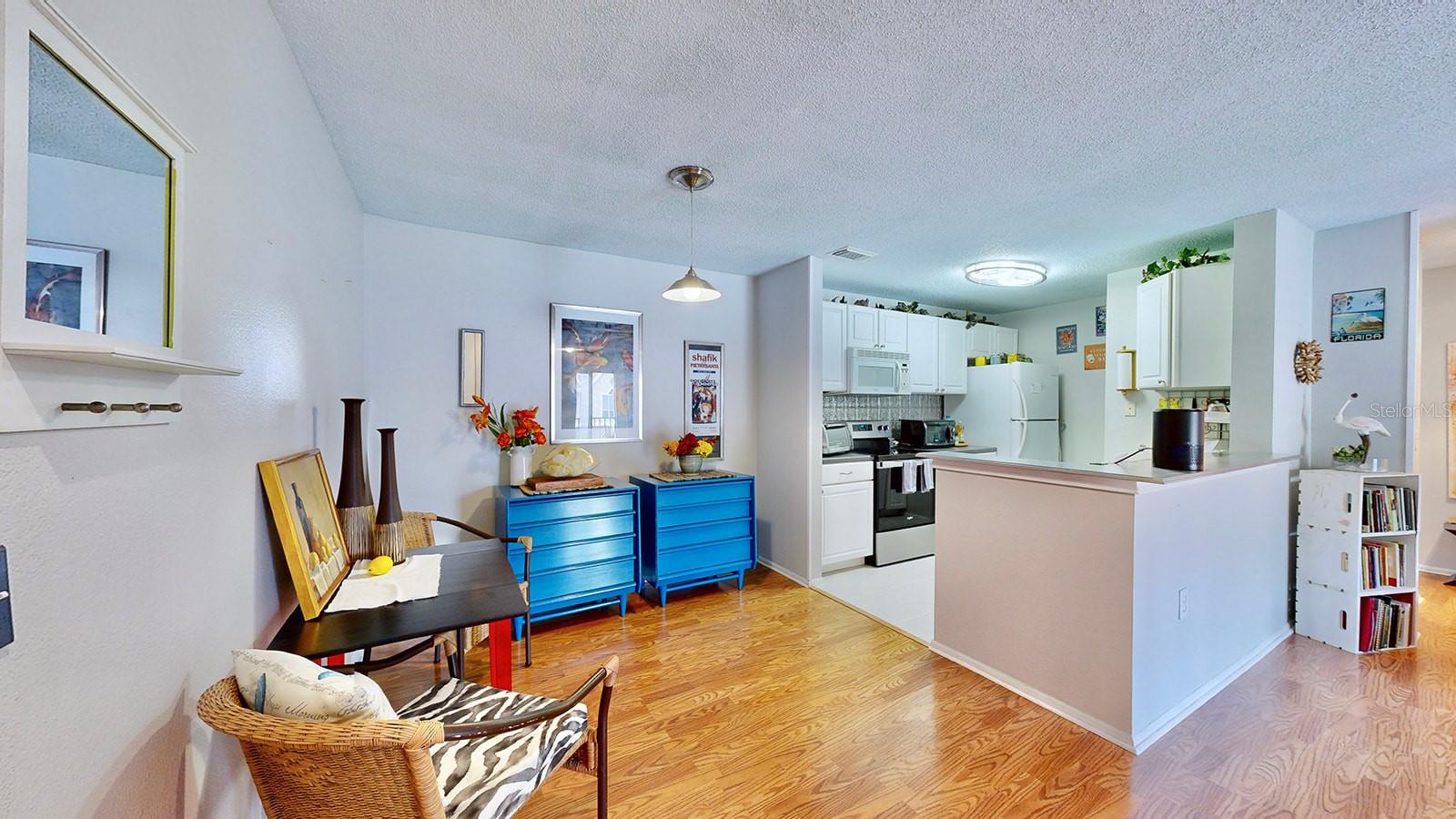 9481 HIGHLAND OAK DR #315