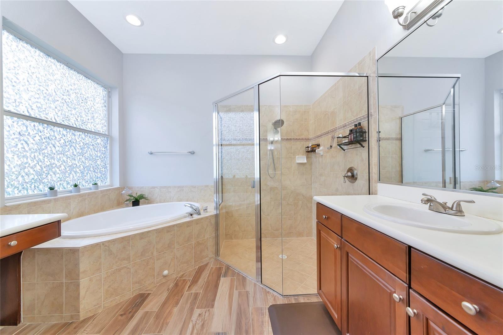 6845 74TH STREET CIR E