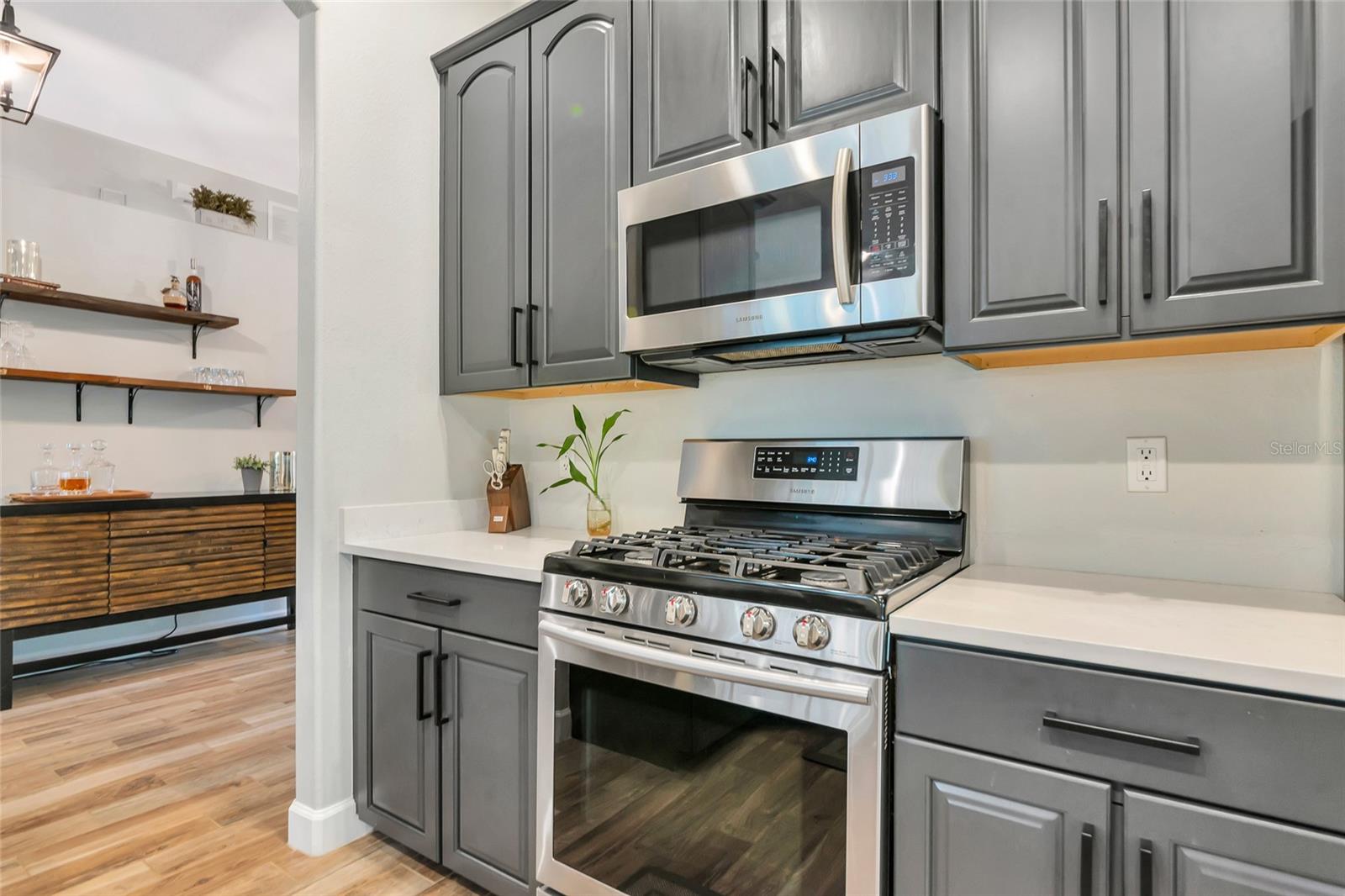 6845 74TH STREET CIR E