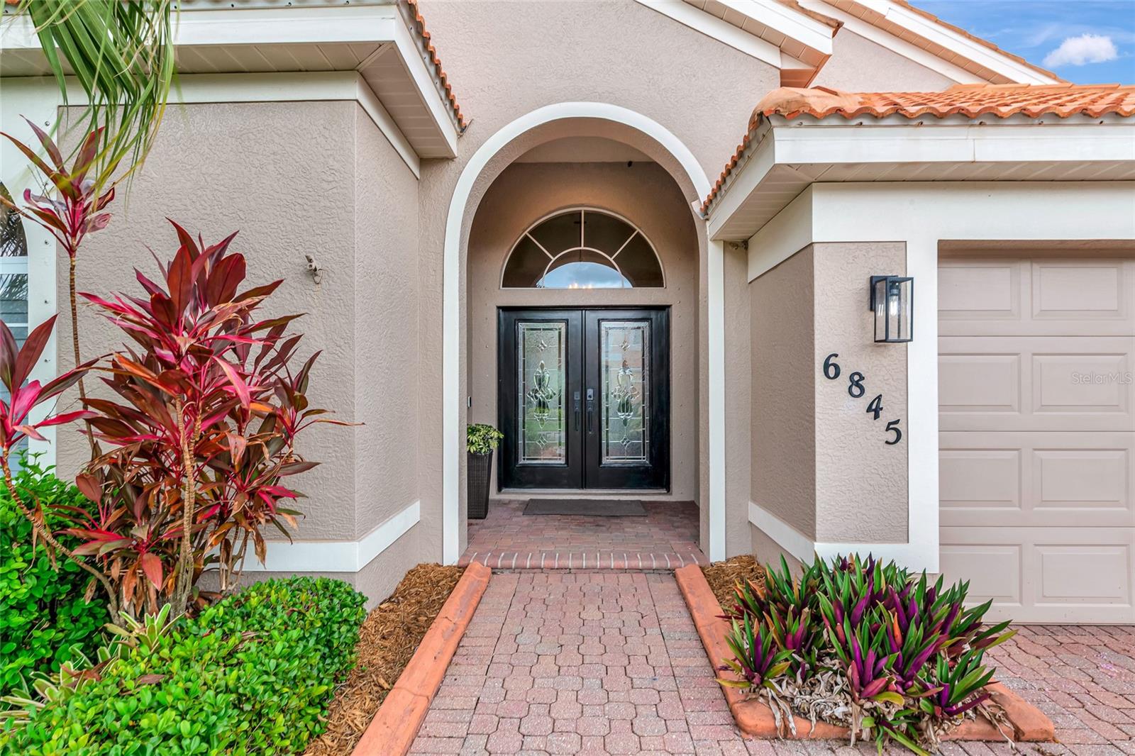 6845 74TH STREET CIR E