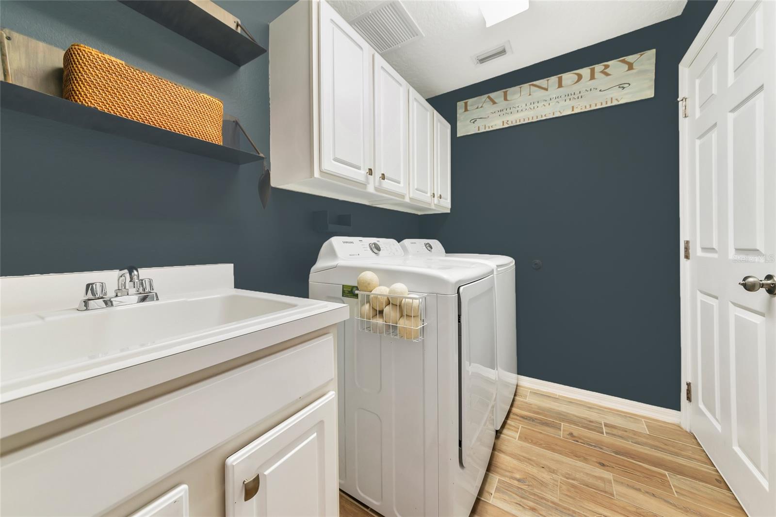 6845 74TH STREET CIR E