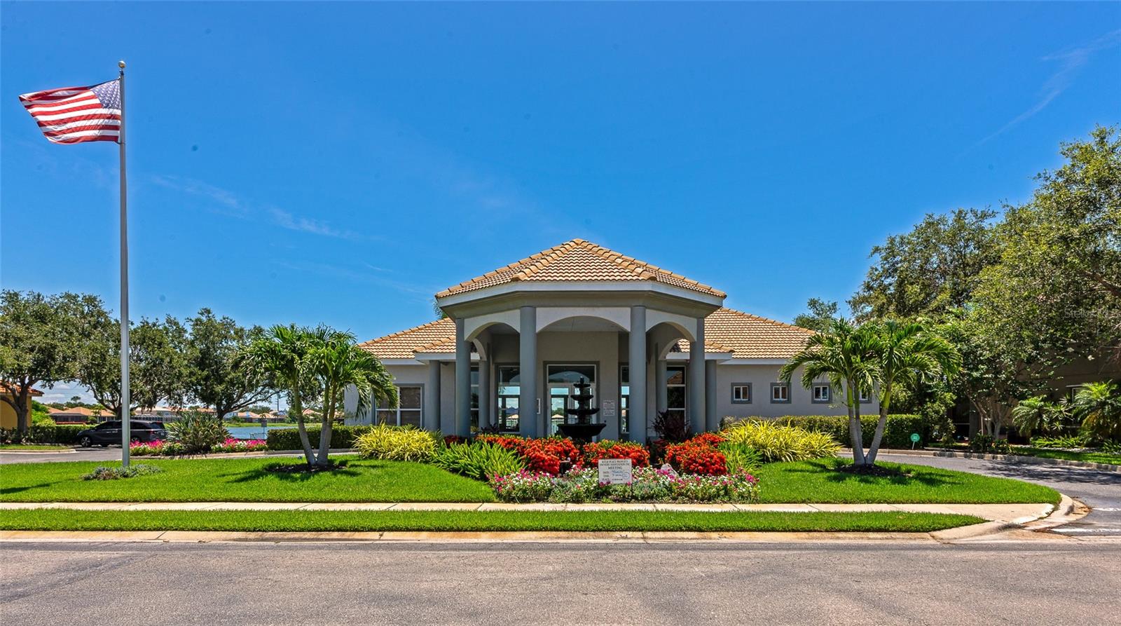 6841 74TH STREET CIR E