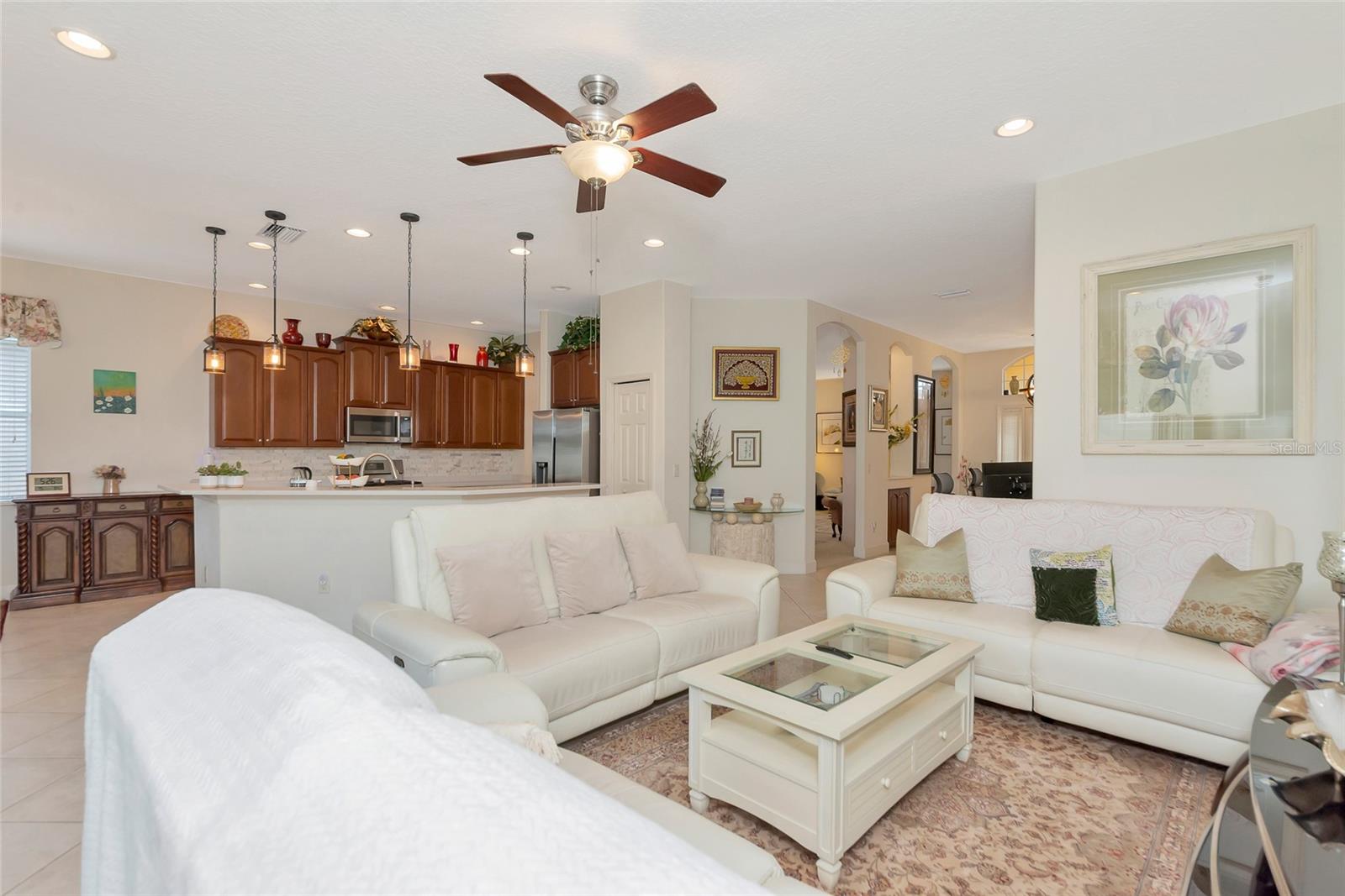 6841 74TH STREET CIR E