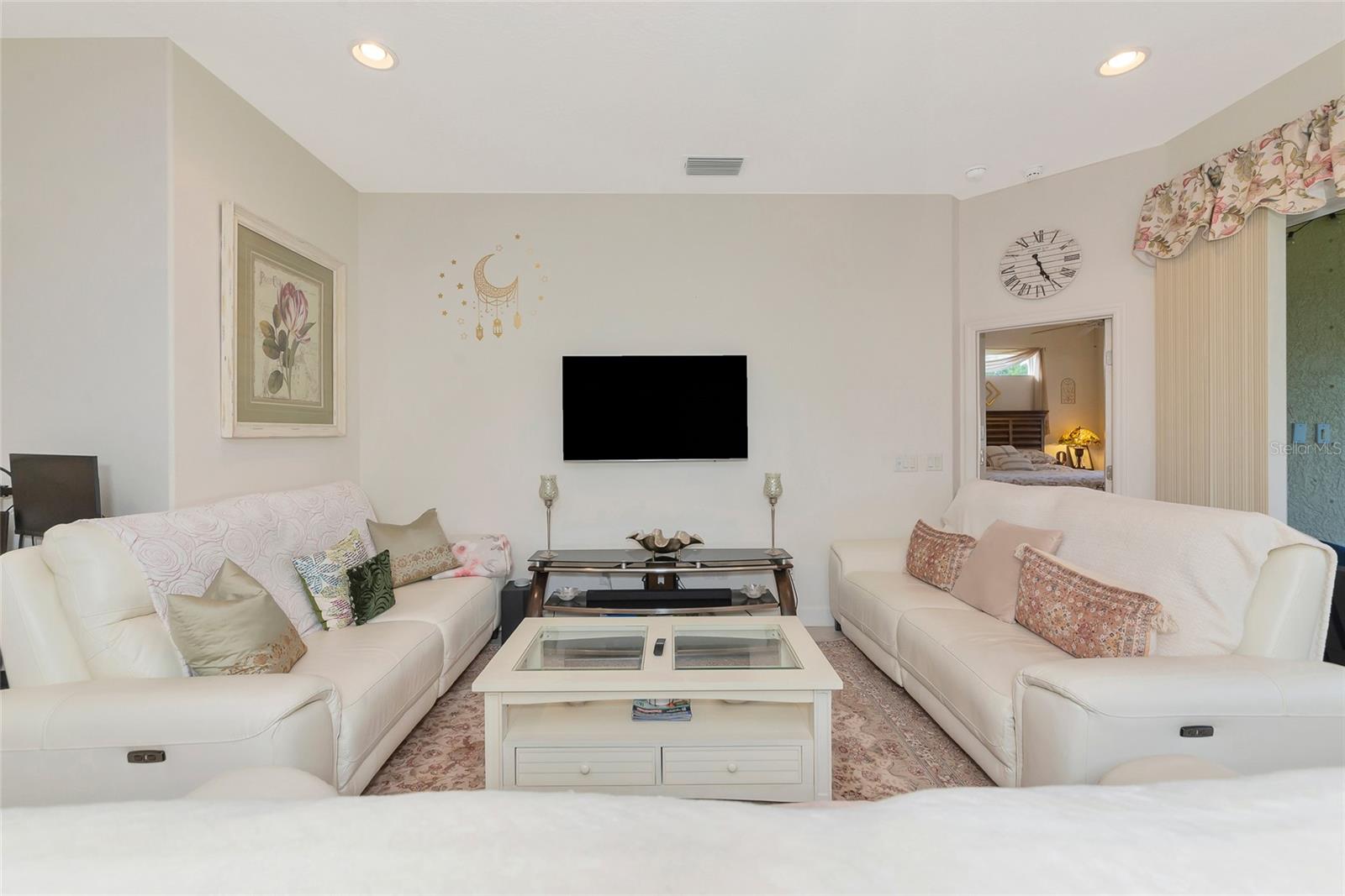 6841 74TH STREET CIR E