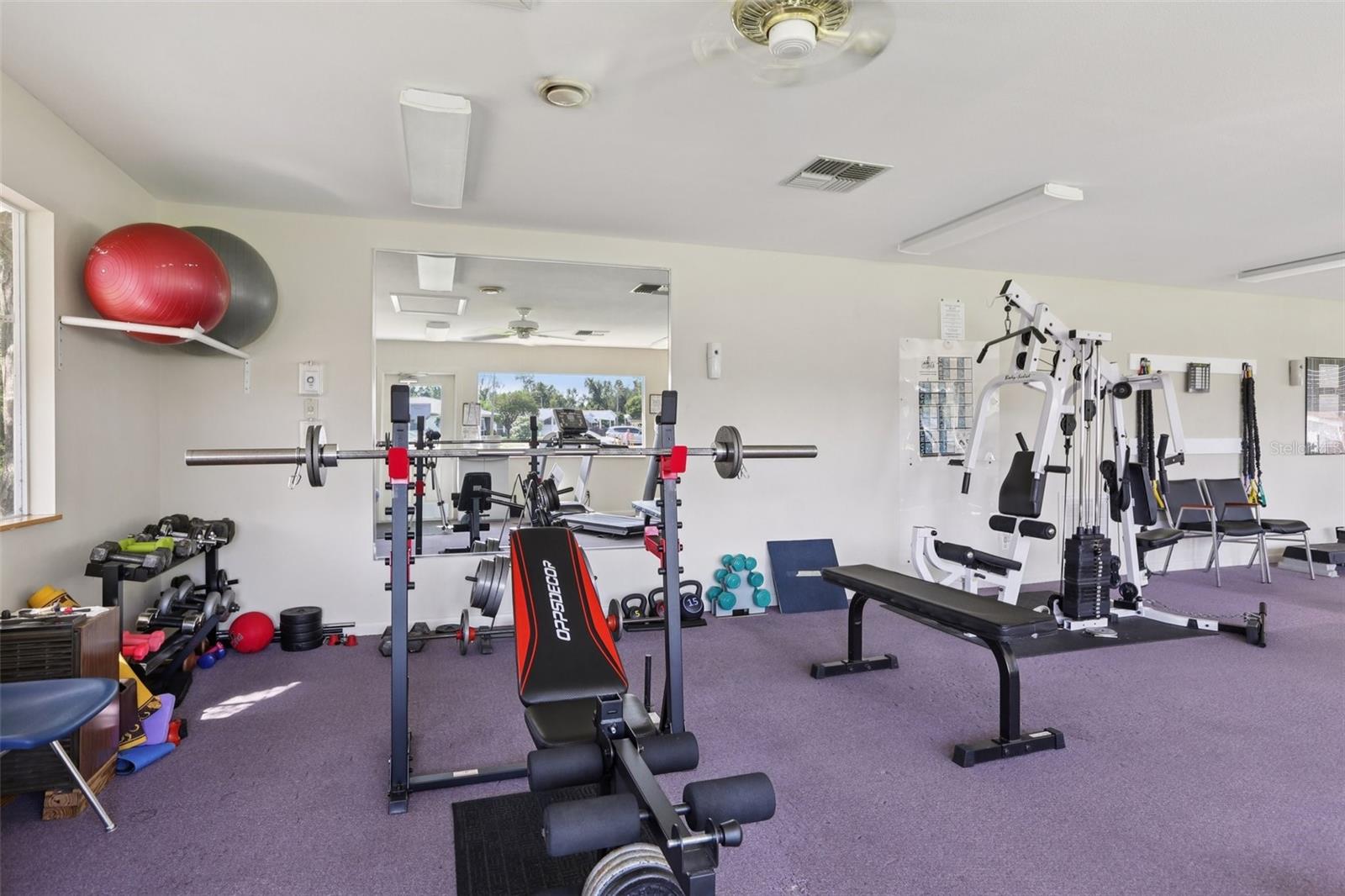 4933 COLONNADES CIR E