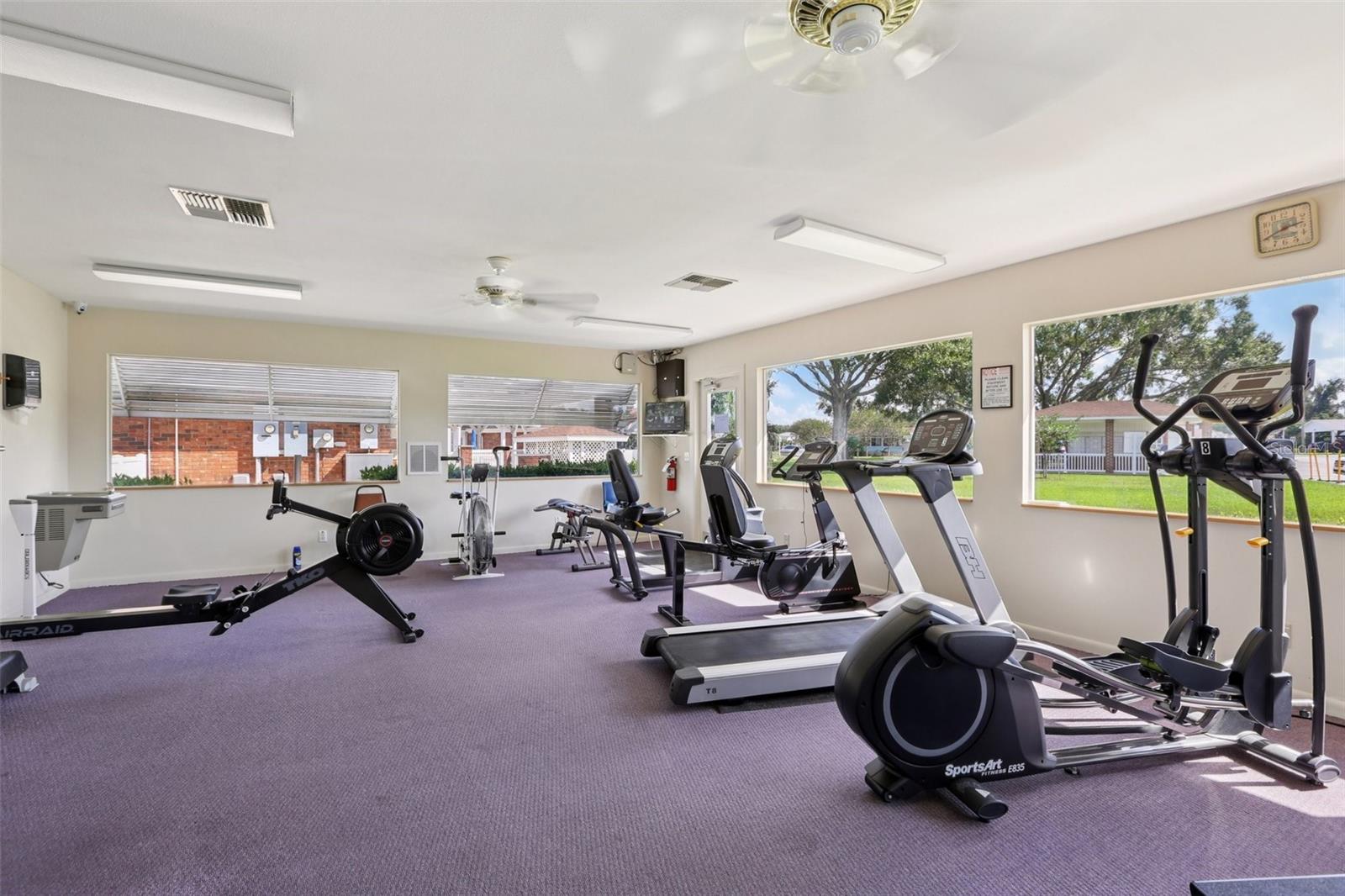 4933 COLONNADES CIR E