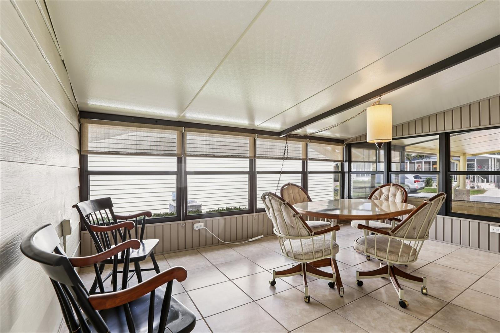 4933 COLONNADES CIR E